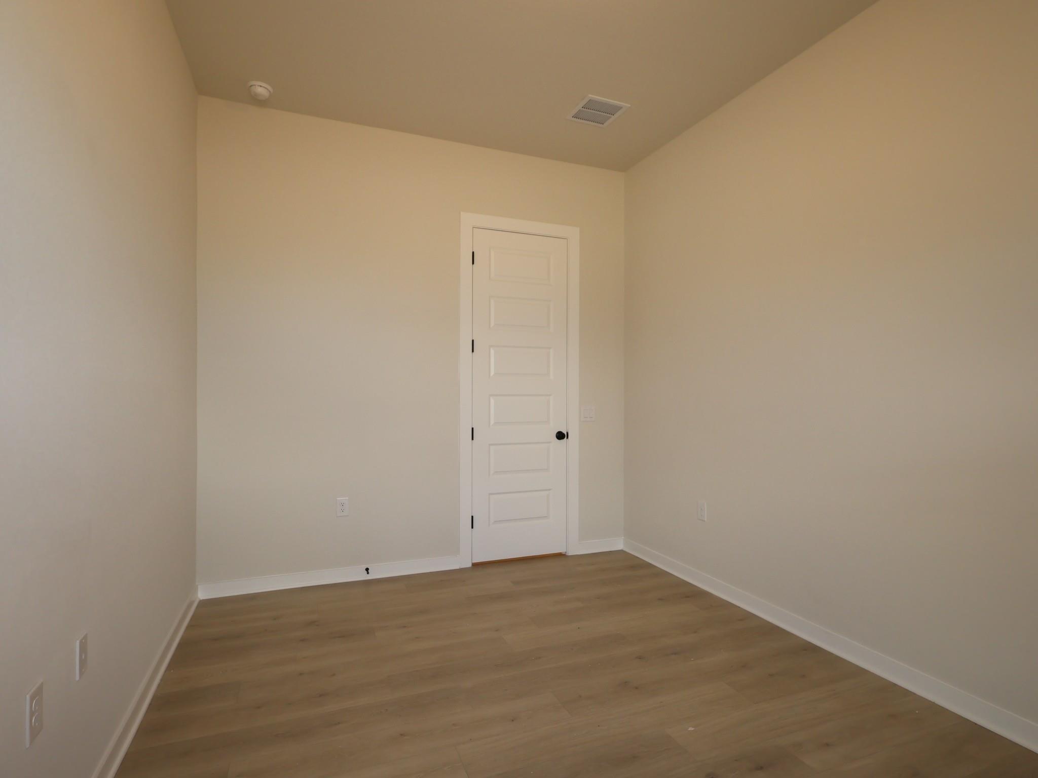 296 Champ Ave Property Photo 20