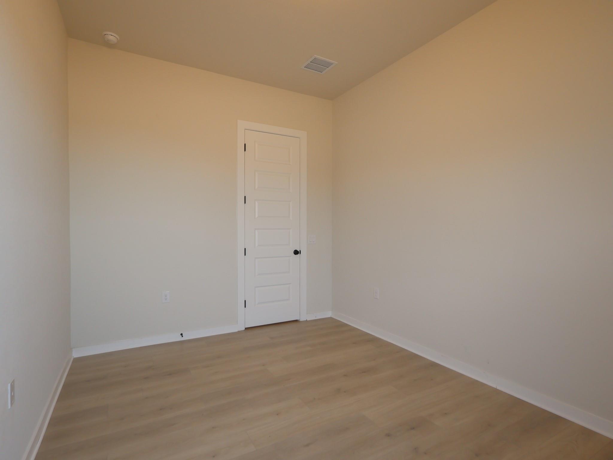 296 Champ Ave Property Photo 22