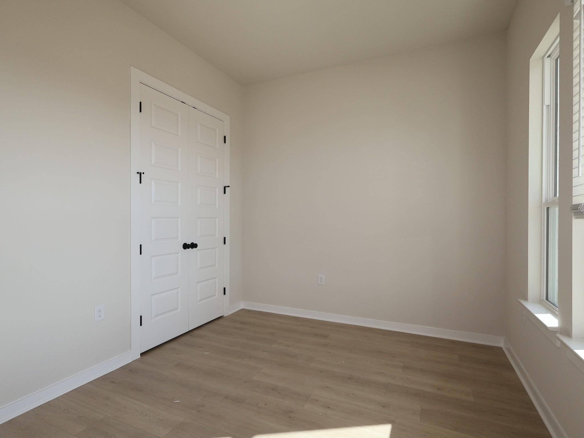 296 Champ Ave Property Photo 26