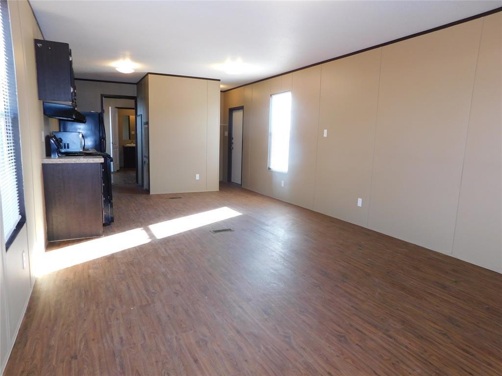 112 China Garden Ln Property Photo 4