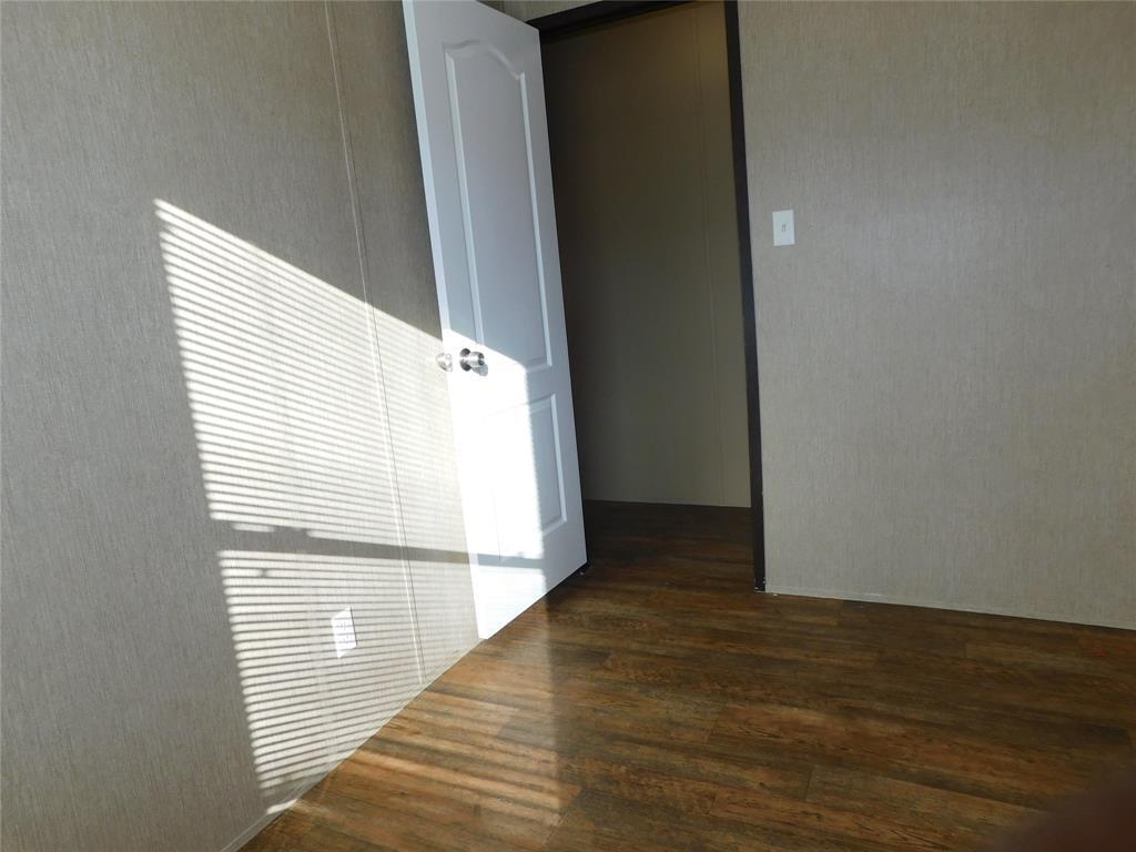 112 China Garden Ln Property Photo 23