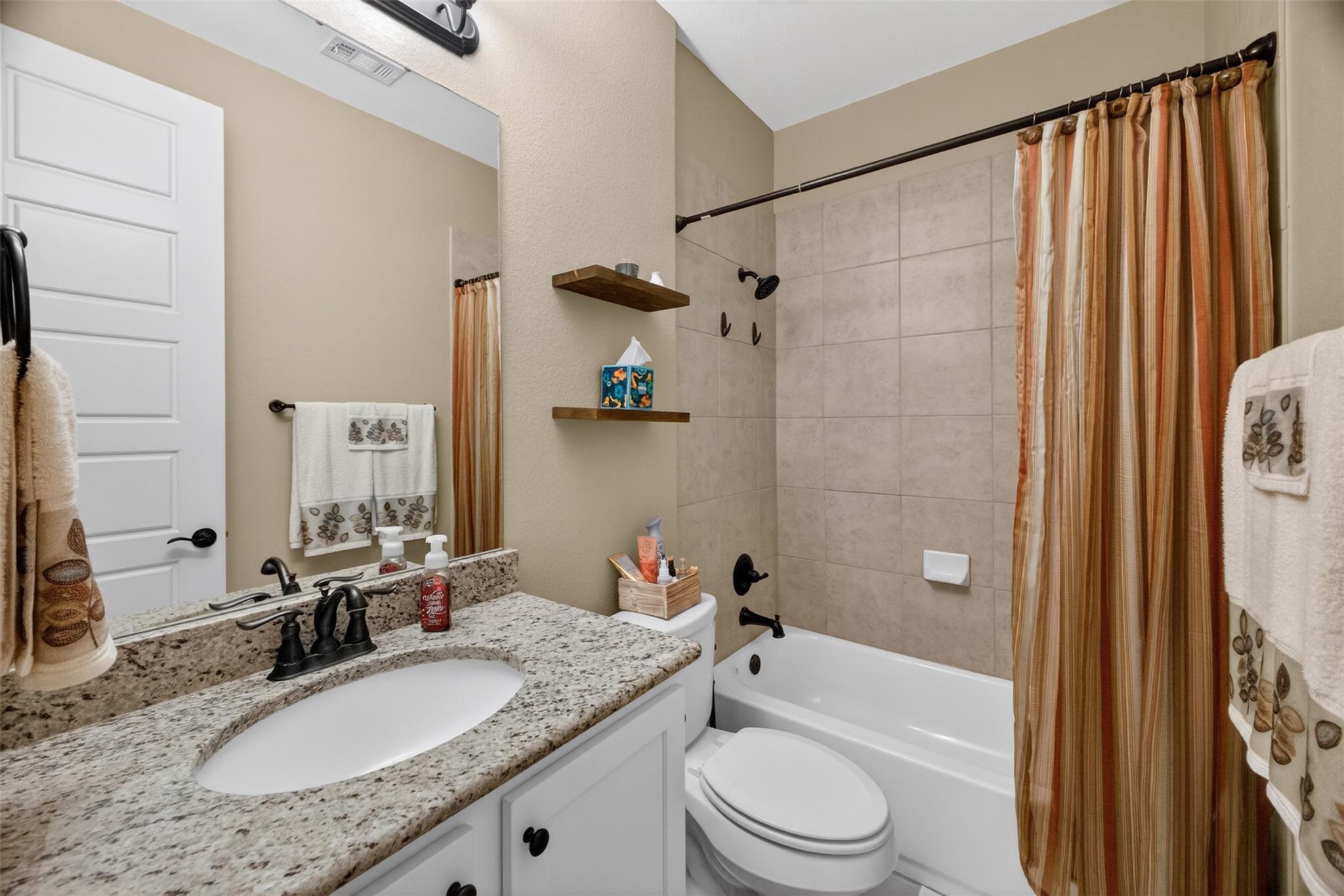 4017 Benetton Way Property Photo 8