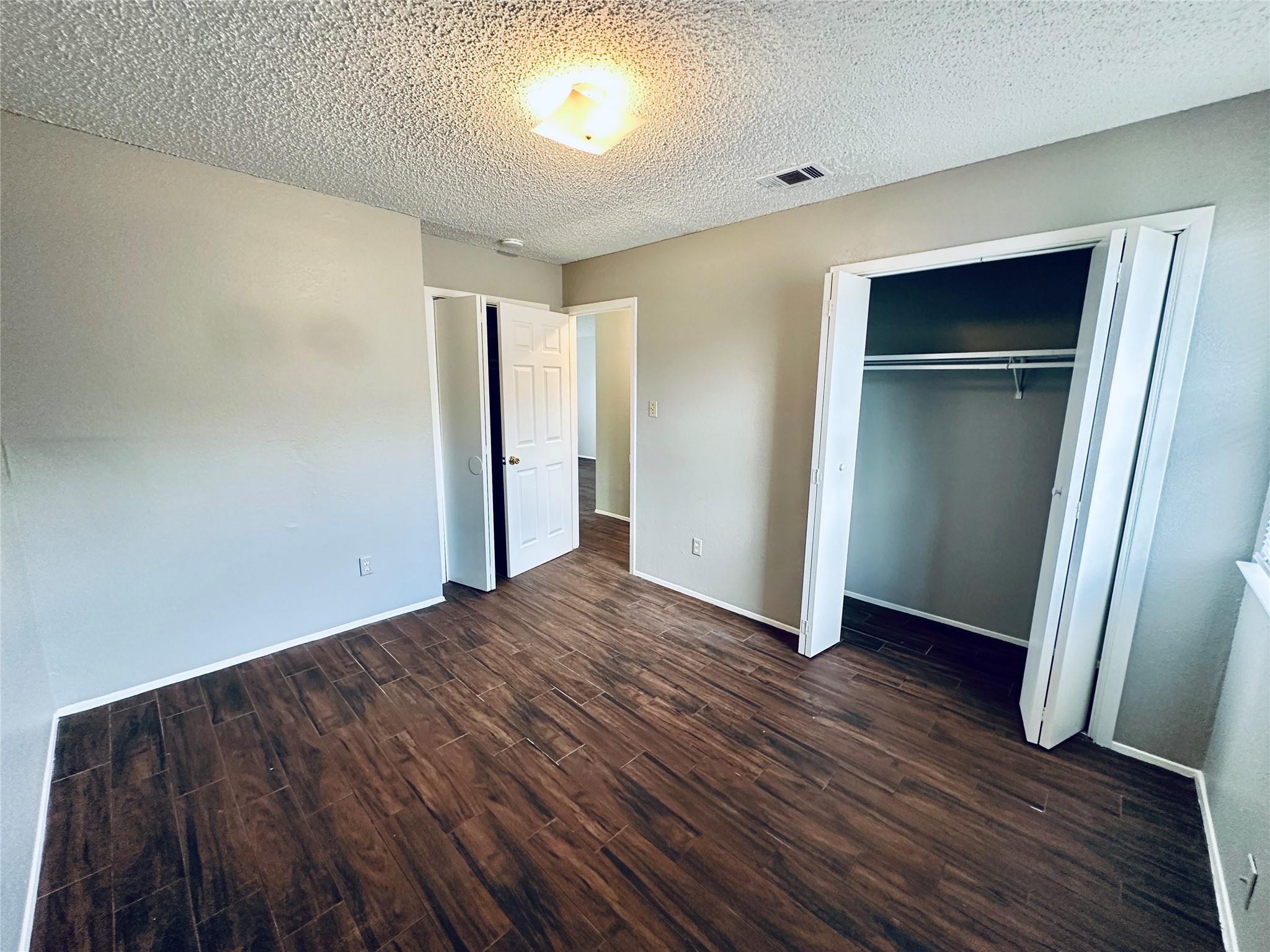 4901 Merritt Cir #d Property Photo 12