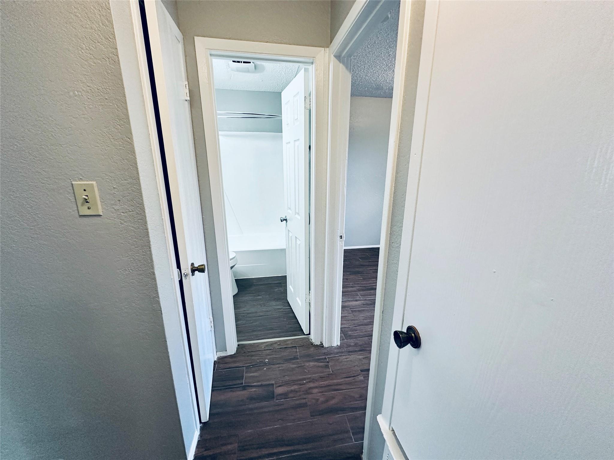 4901 Merritt Cir #d Property Photo 14