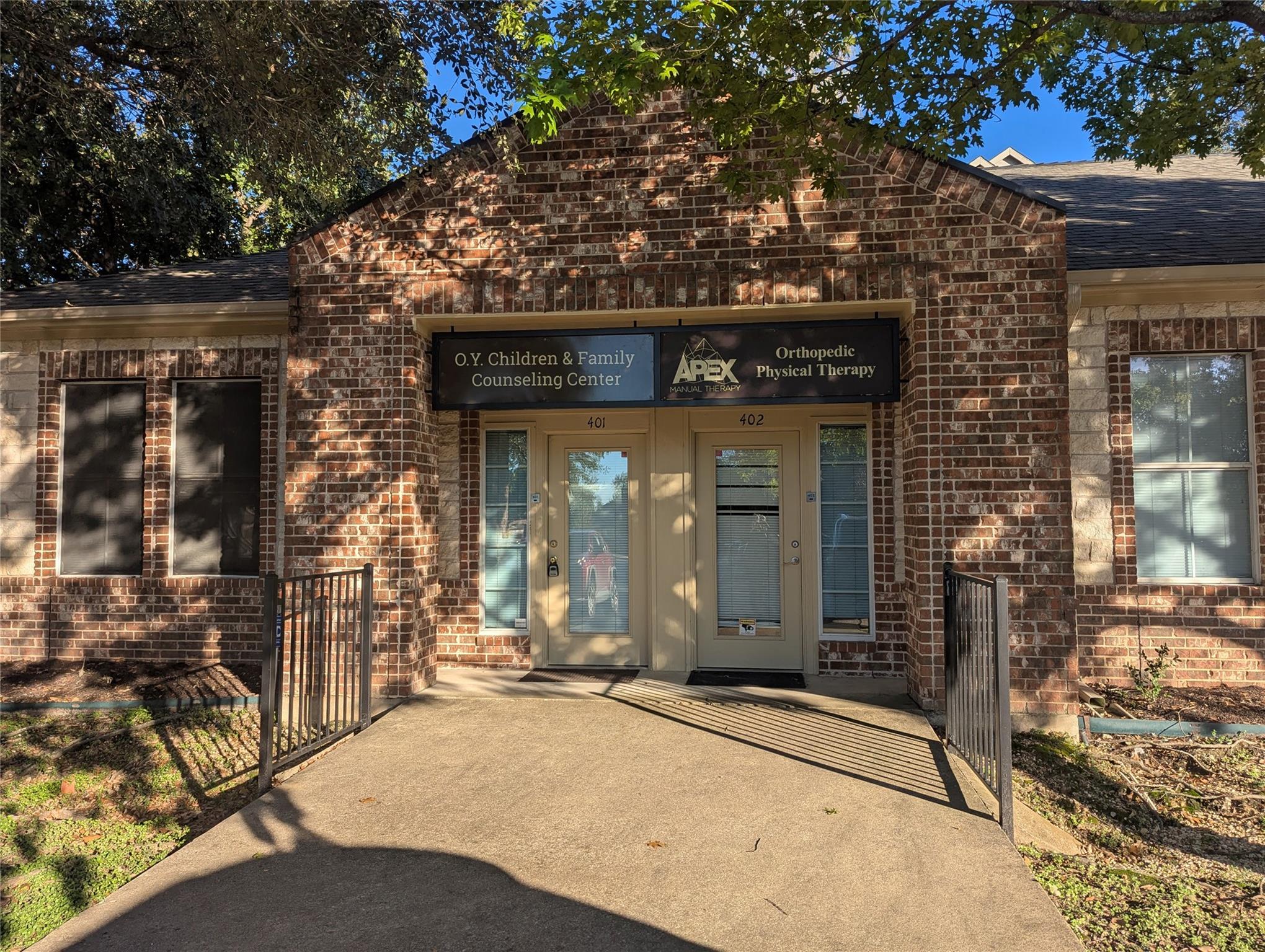 15901 Central Commerce Dr #401 Property Photo 2