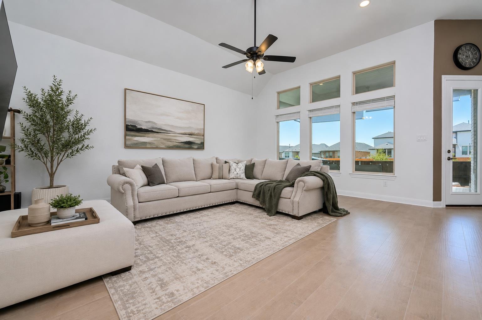 334 Billowing Way Property Photo 6