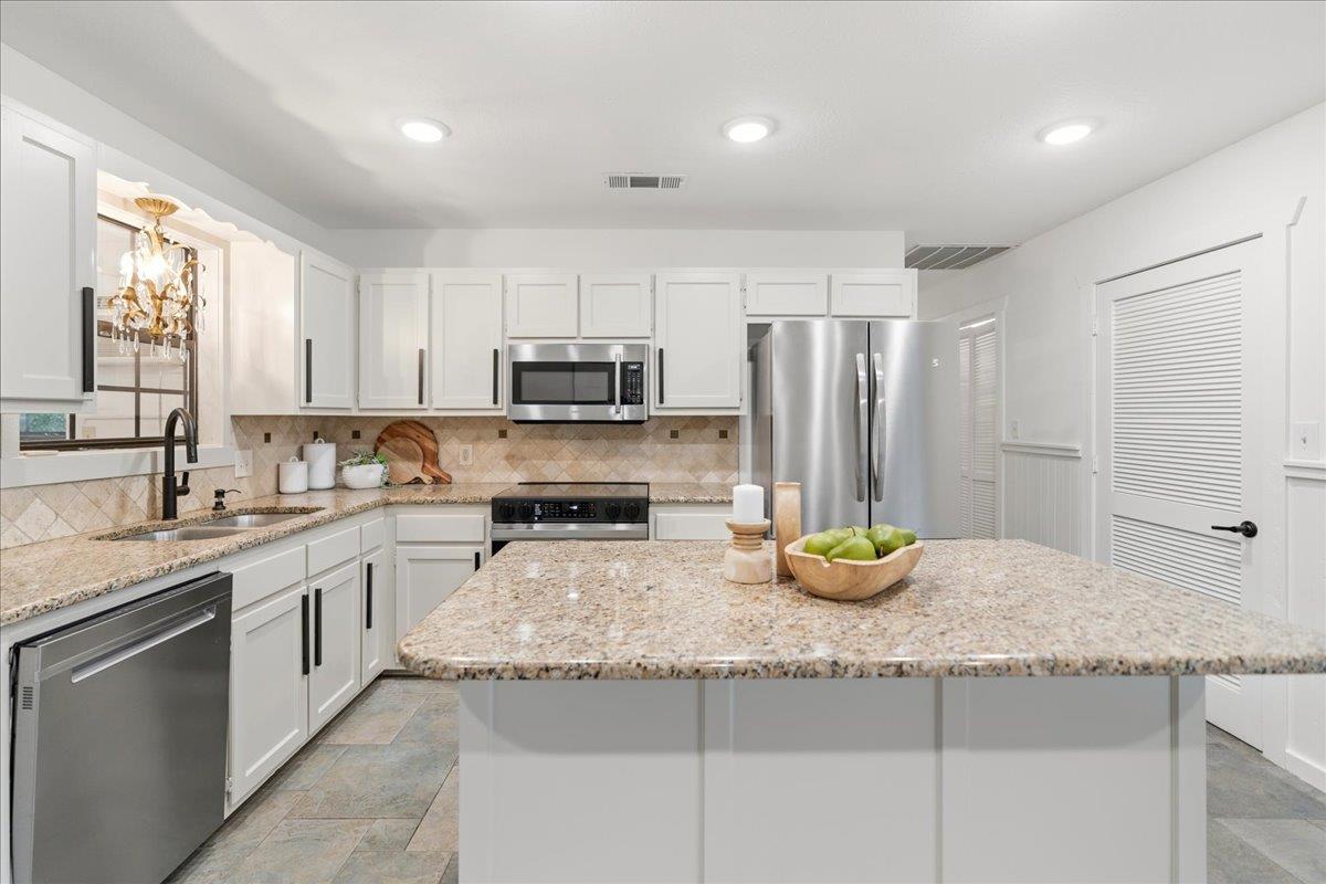 1401 Avenida Serena None Property Photo 7