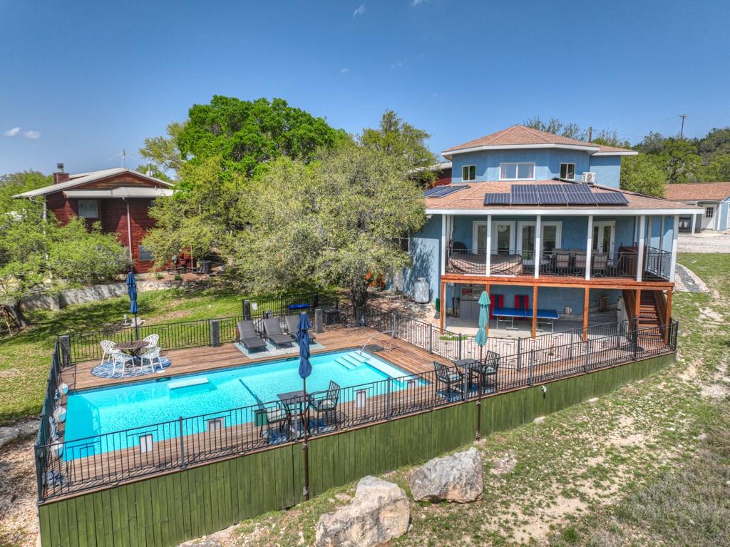 3811 Potters Creek Property Photo