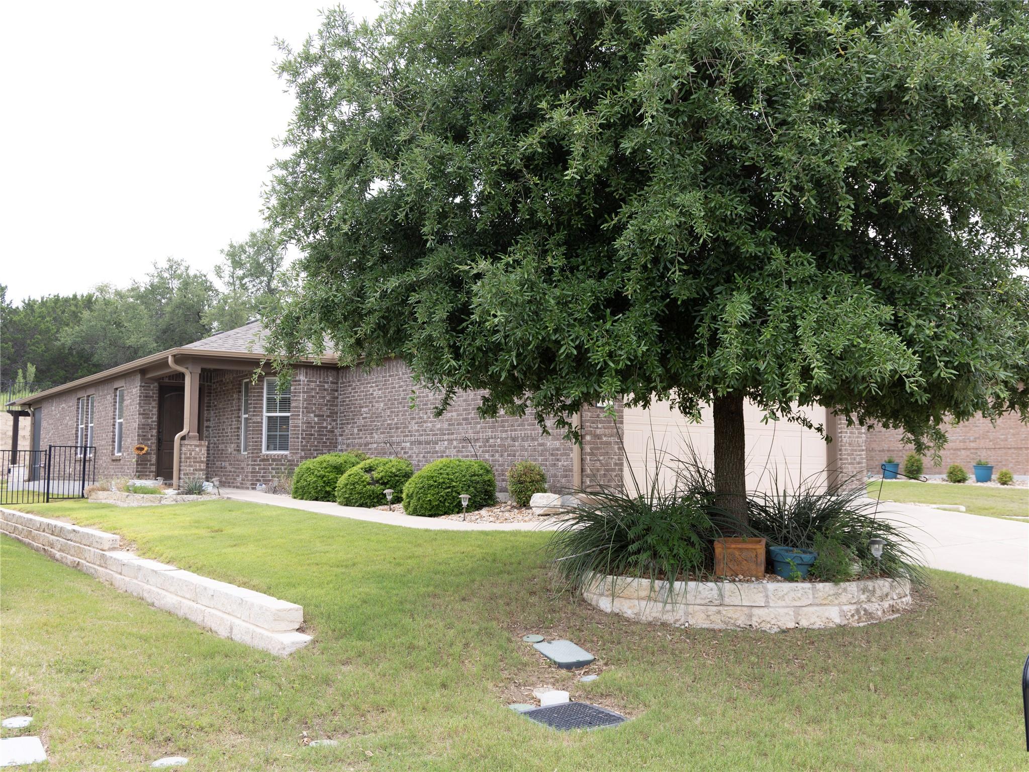 834 Salado Creek Ln Property Photo 1