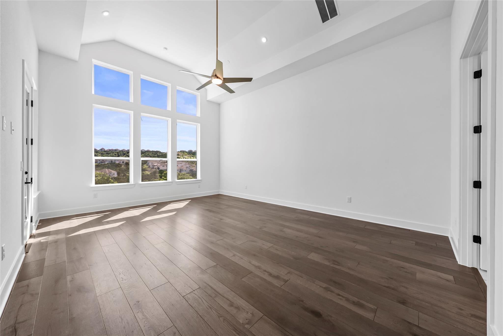 1704 Lucera Bnd Property Photo 7