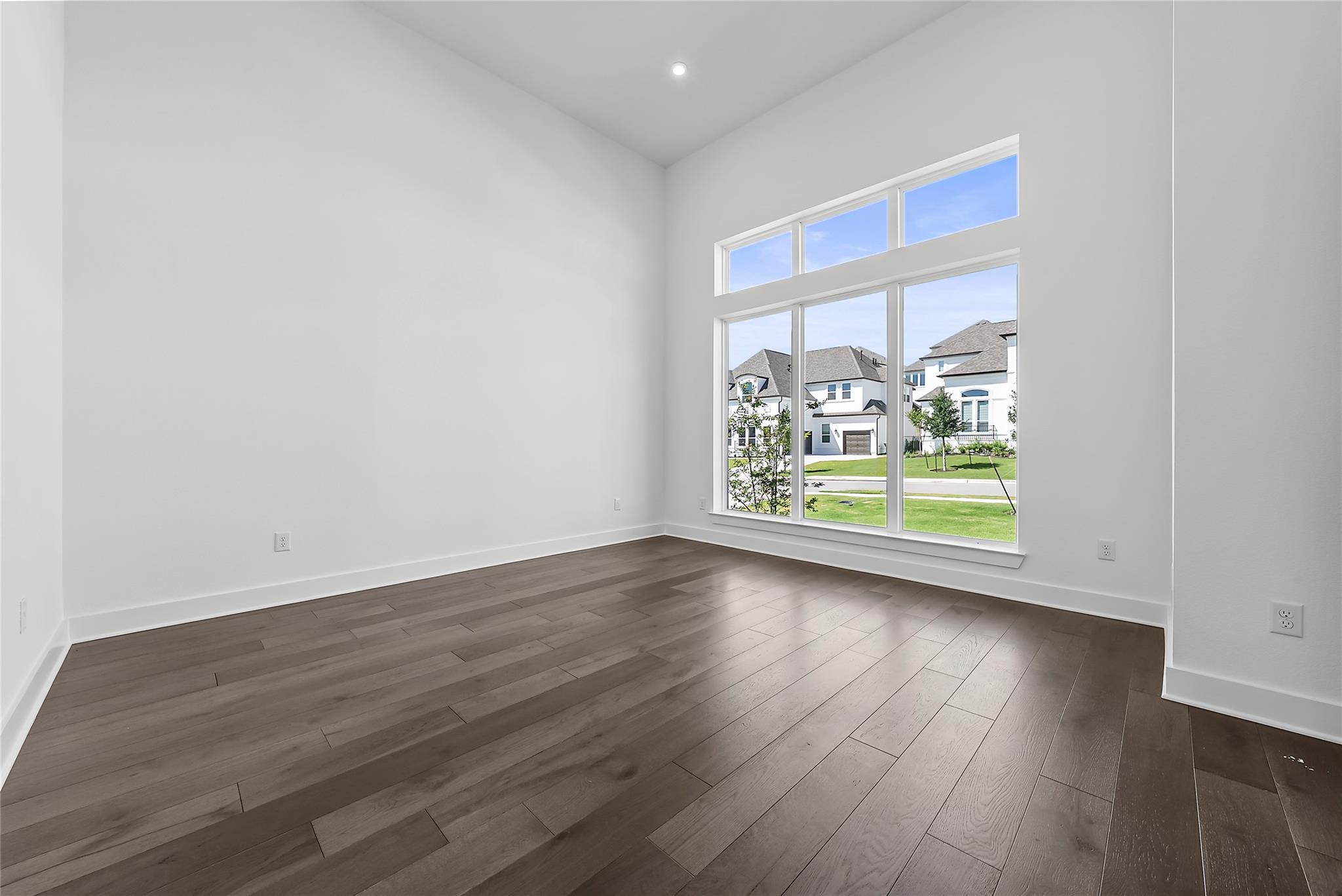 1704 Lucera Bnd Property Photo 21