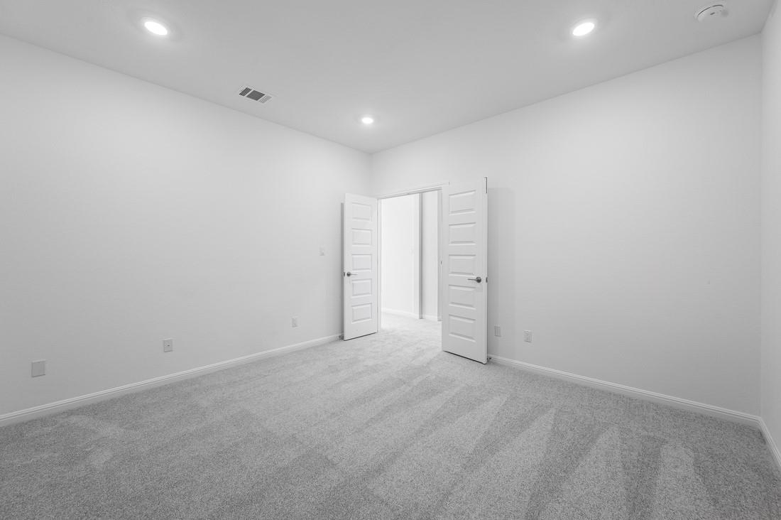 4949 Olimpico Way Property Photo 11