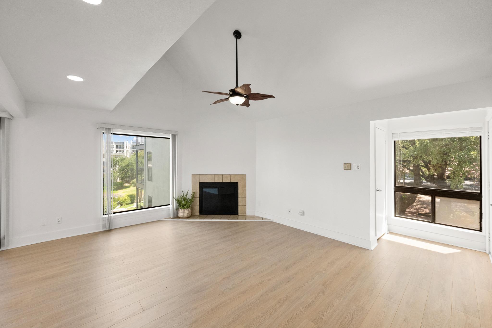 2918 N Ranch Road 620 None #b112 Property Photo 1
