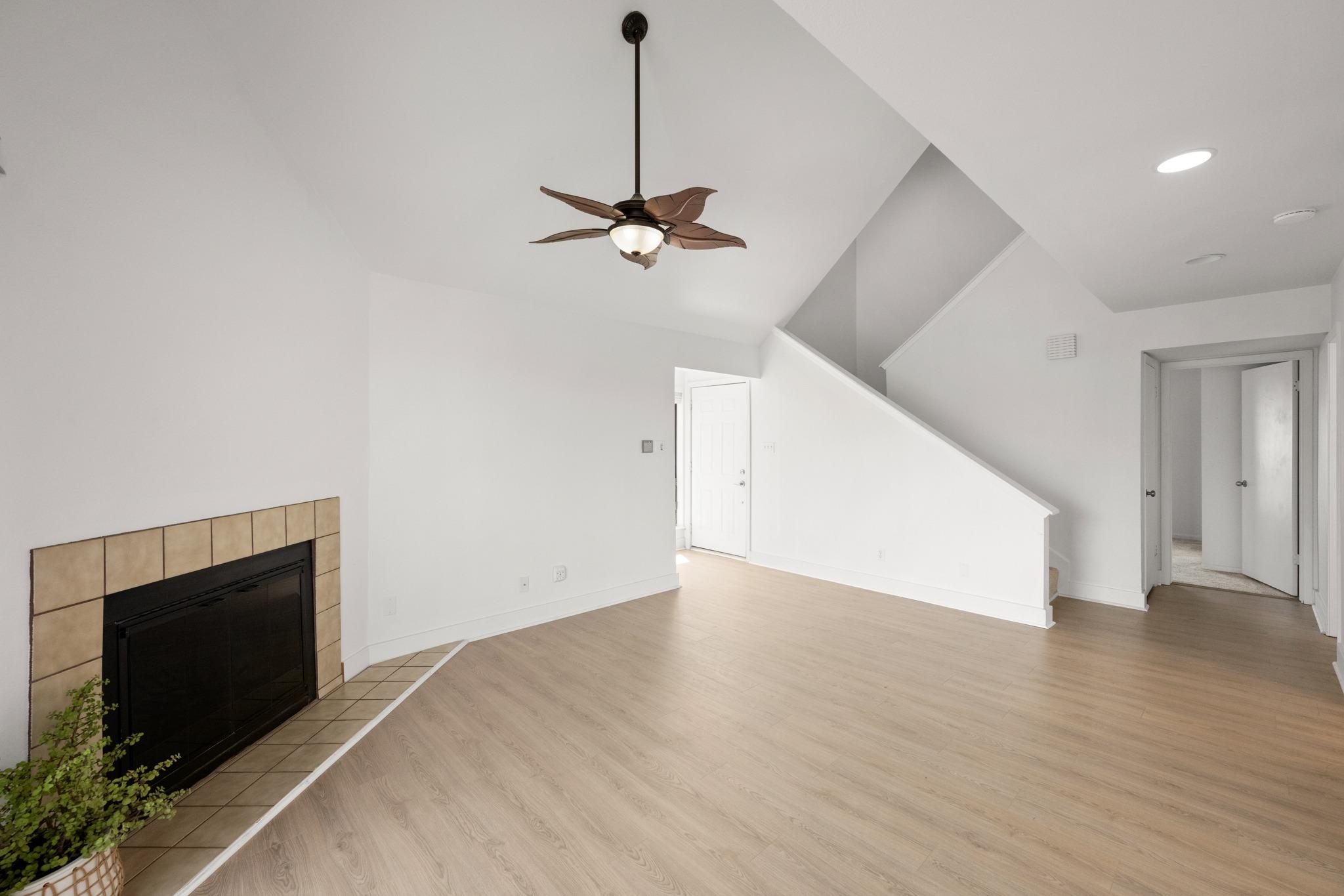 2918 N Ranch Road 620 None #b112 Property Photo 12