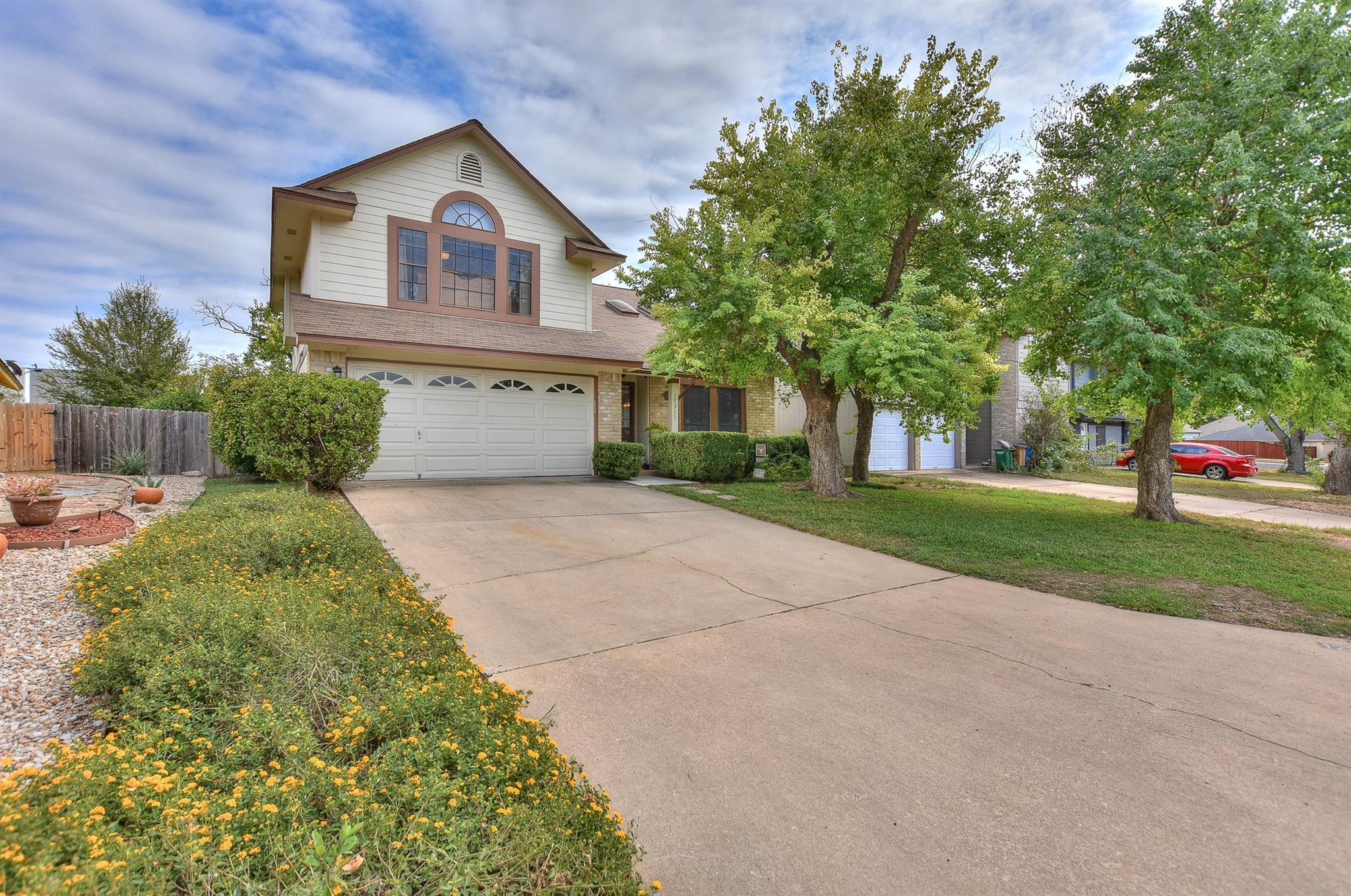 12311 Yarmont Way Property Photo