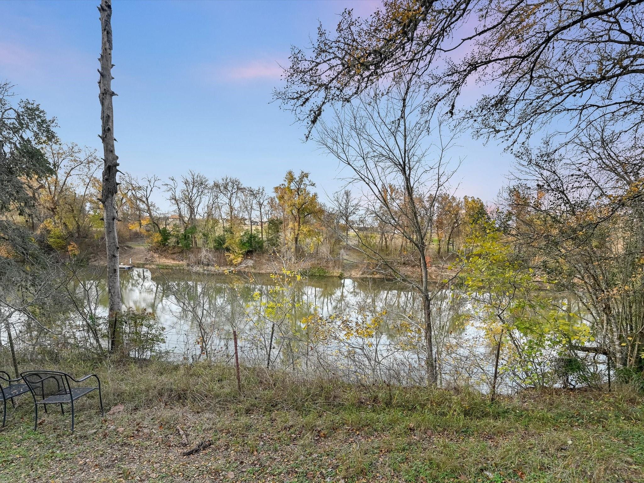 407 Colorado ST Property Photo 1