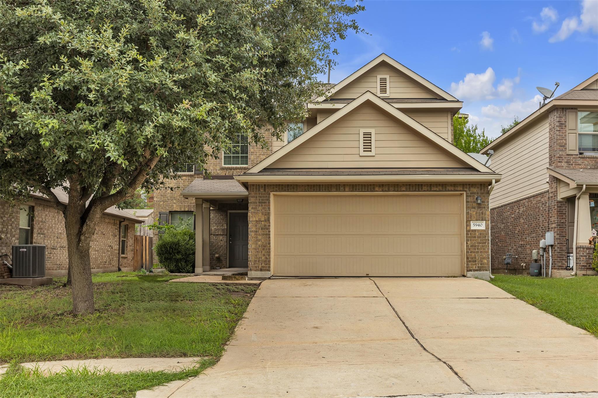 5940 Silver Screen Dr Property Photo 1