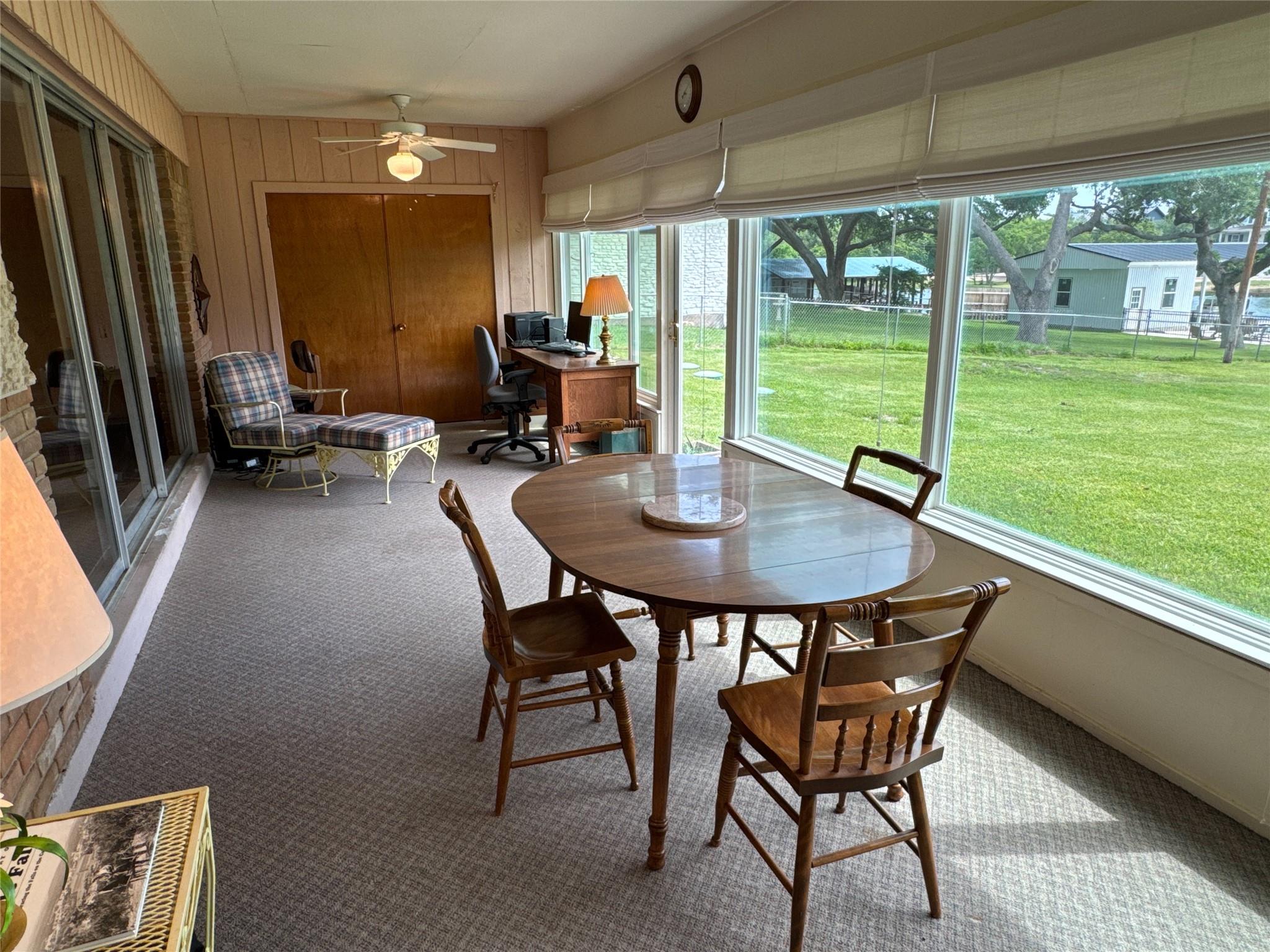 304 E Pheasant Rd Property Photo 18