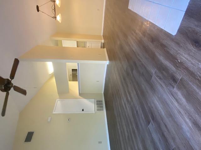 435 Sailmaster St #b Property Photo 5
