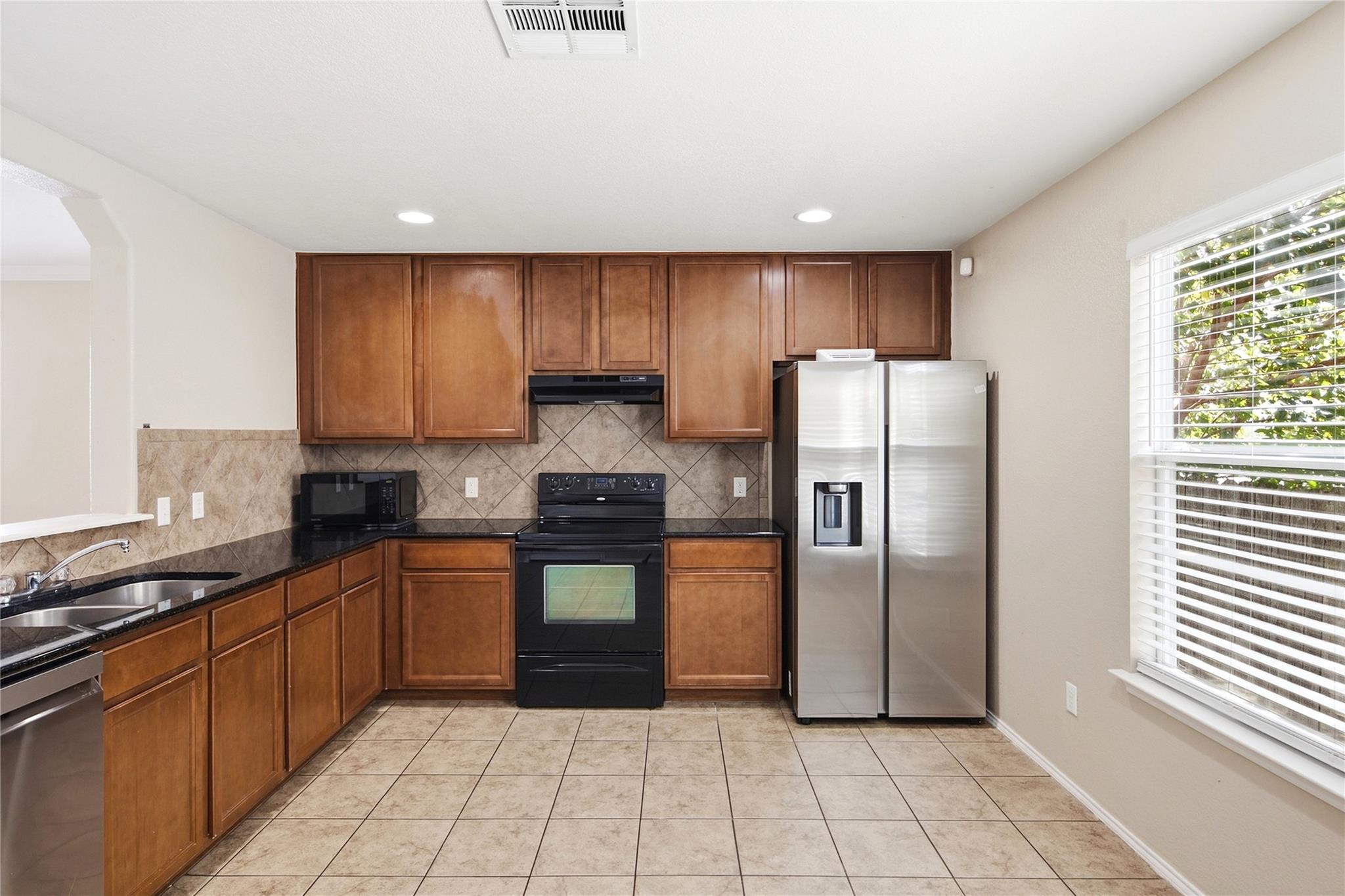11525 Autumn Ash Dr Property Photo 13