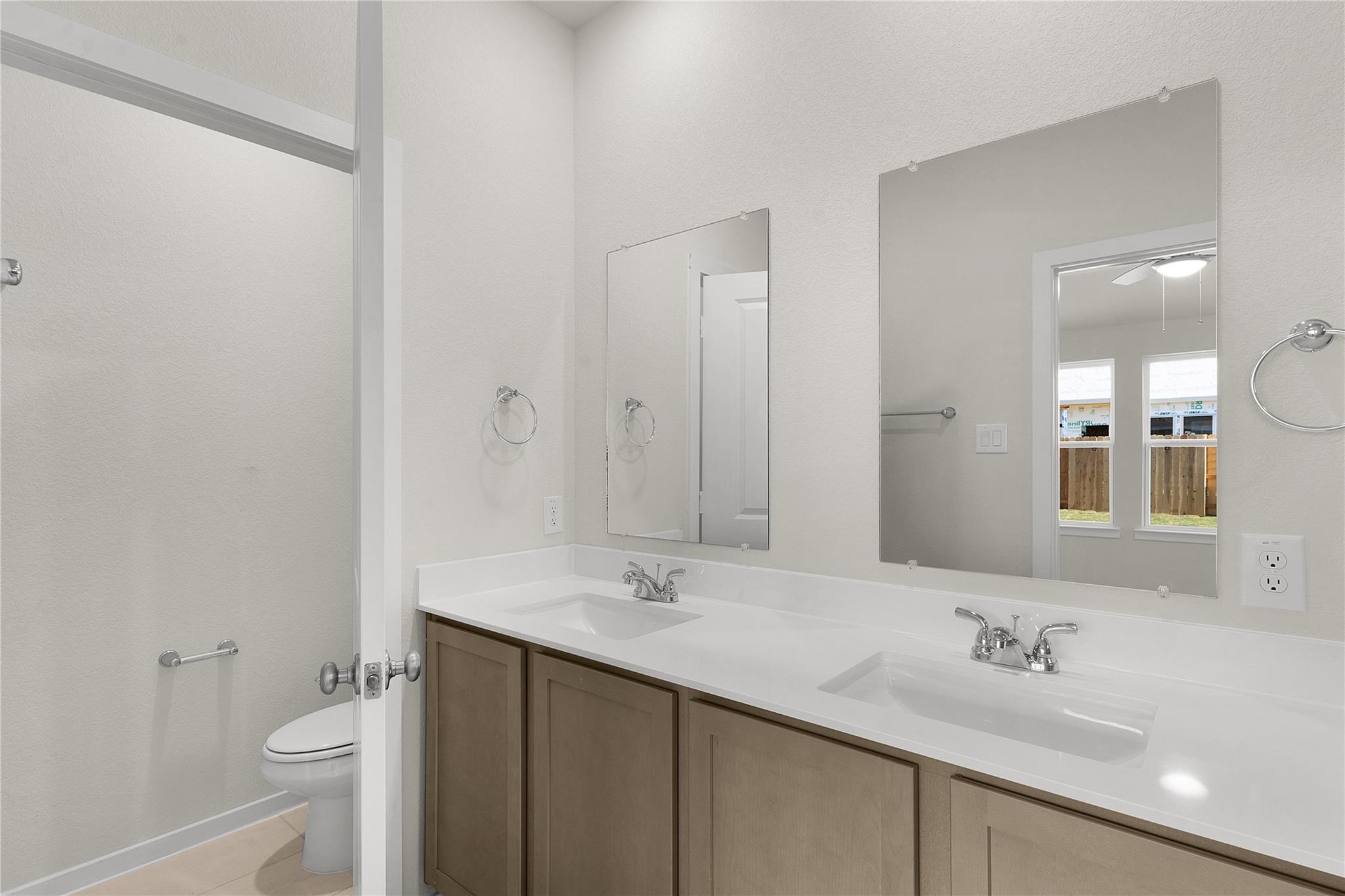 25609 Flora Bella Ln Property Photo 30