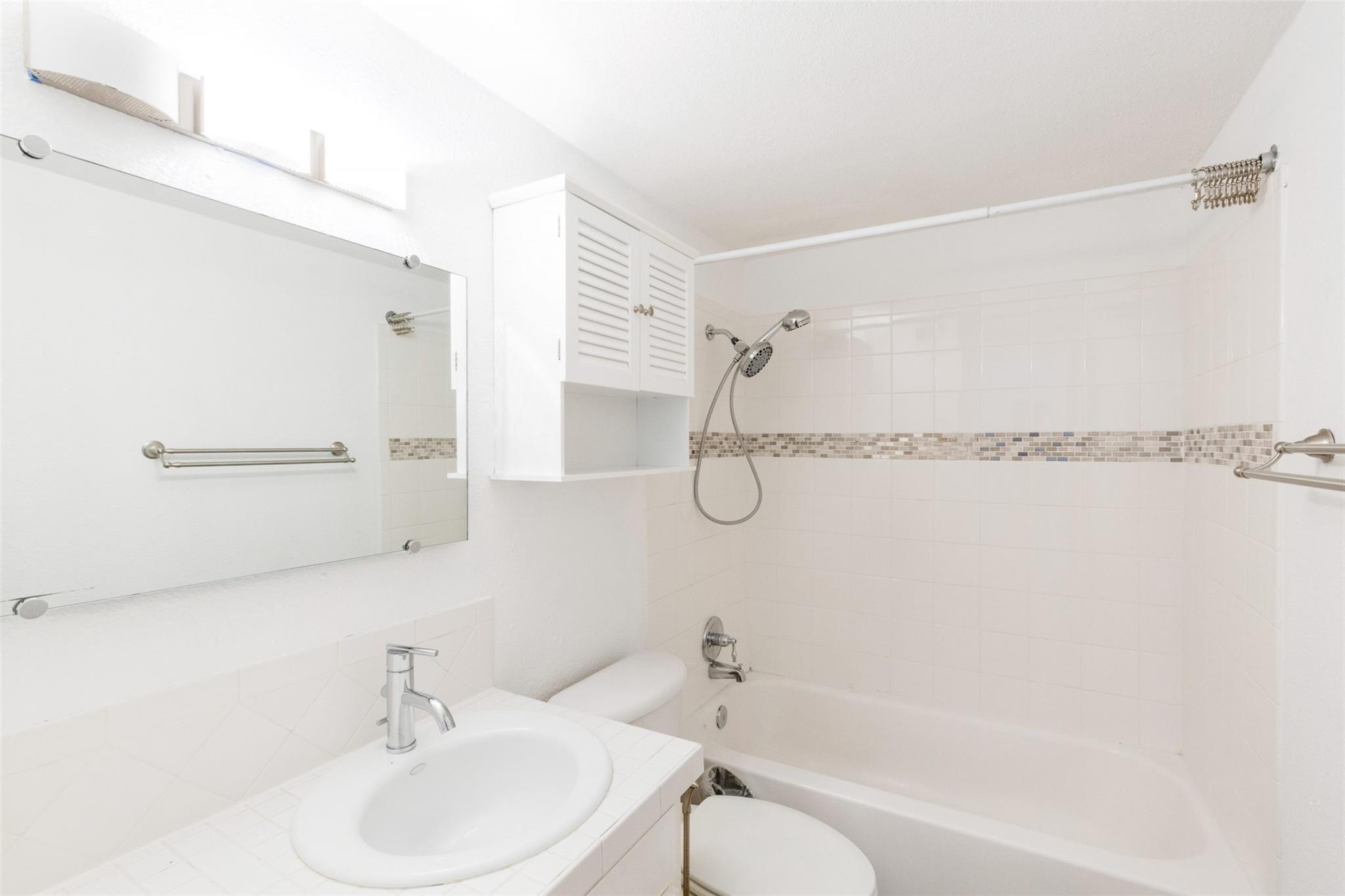 2302 E Side Dr #11 Property Photo 16