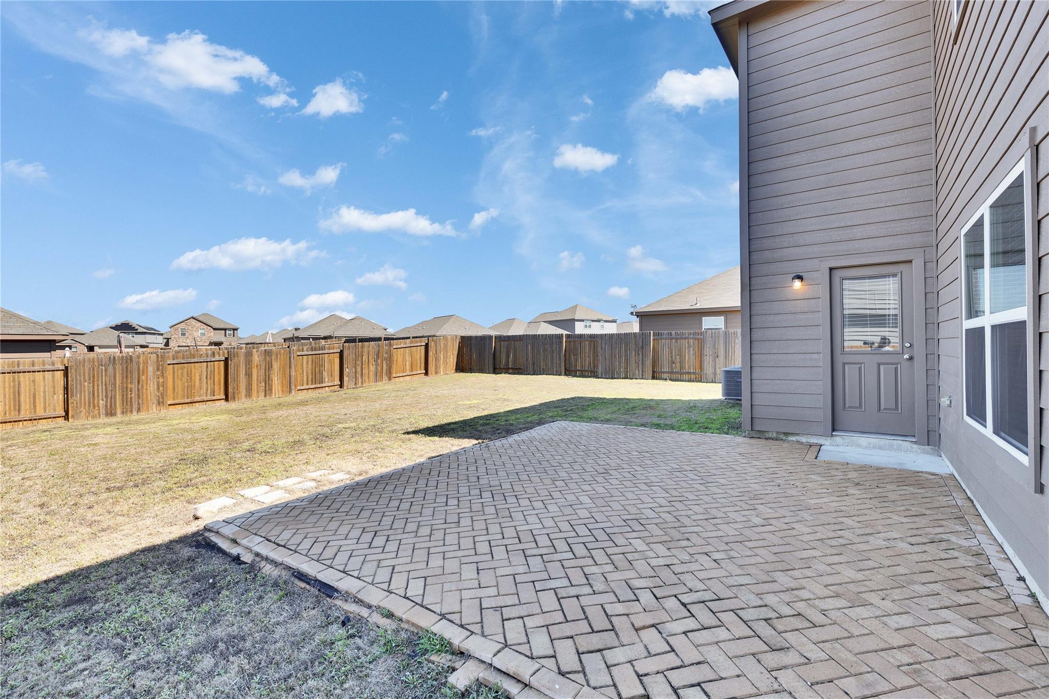 18512 Quiet Range Dr Property Photo 27