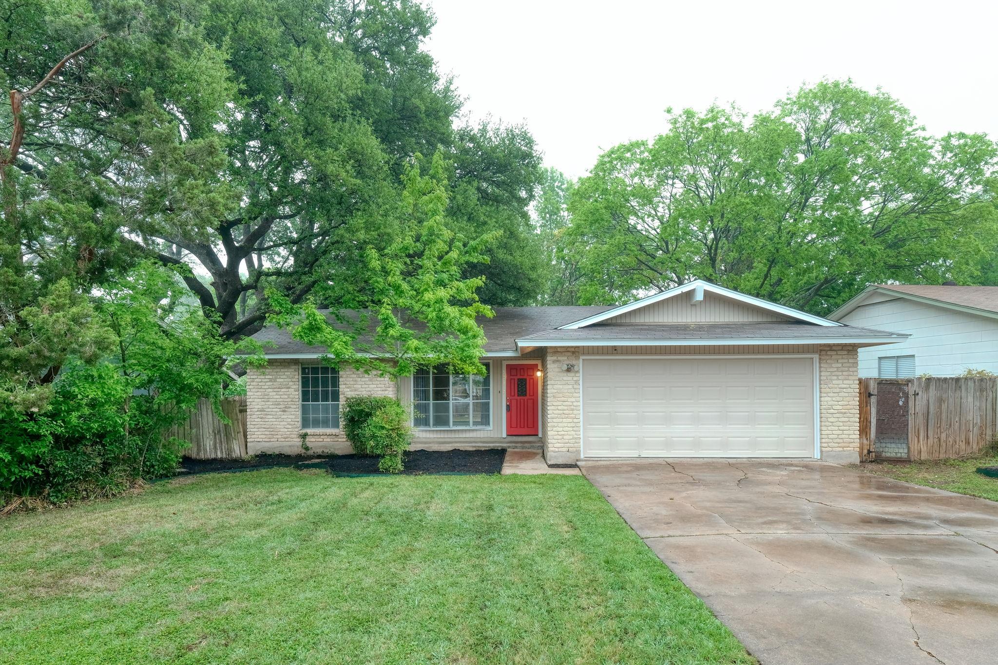 10419 Firethorn Ln Property Photo 1