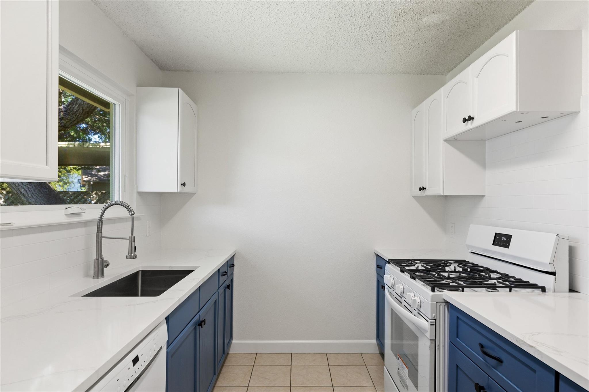 2808 Firecrest Dr Property Photo 13