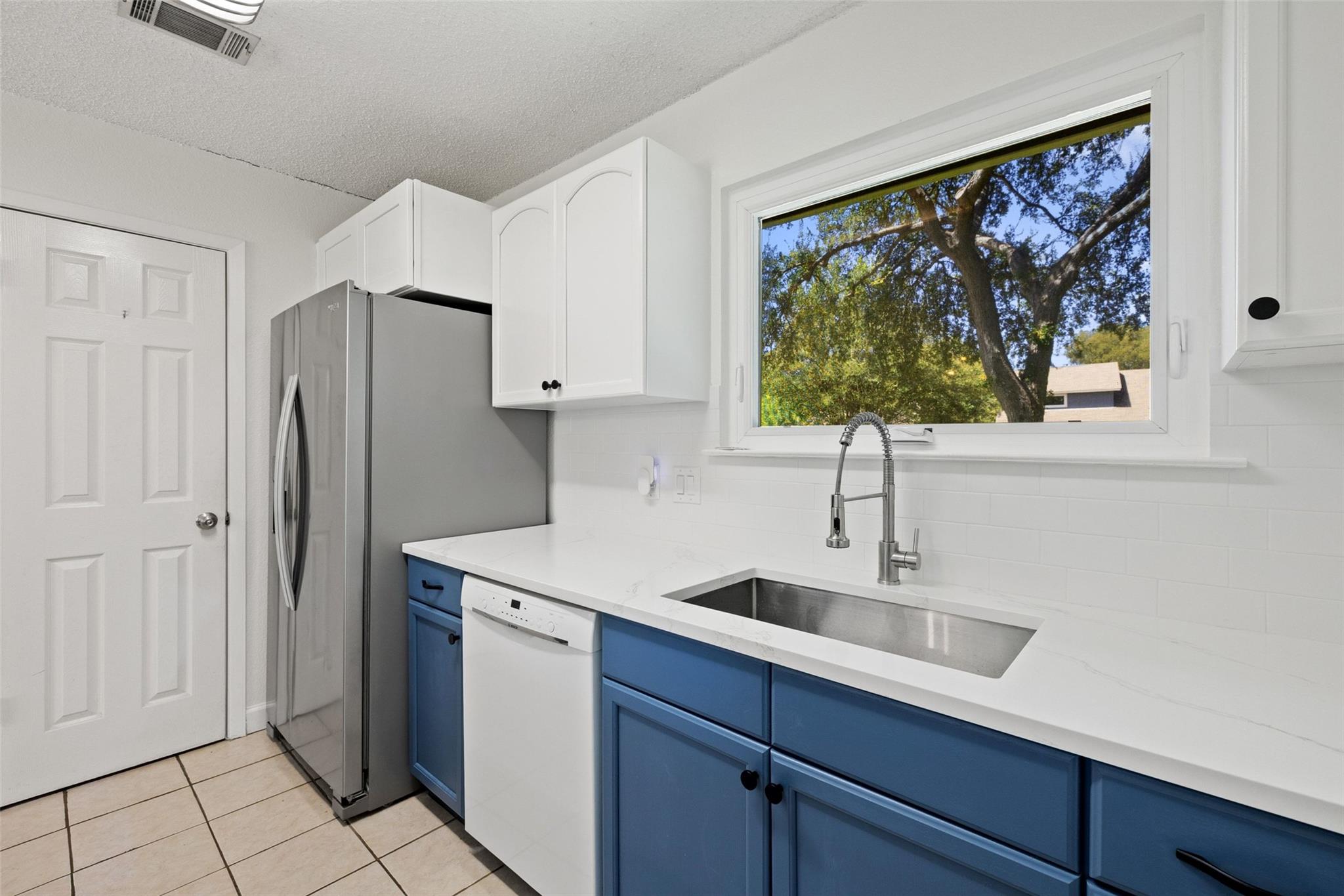 2808 Firecrest Dr Property Photo 17