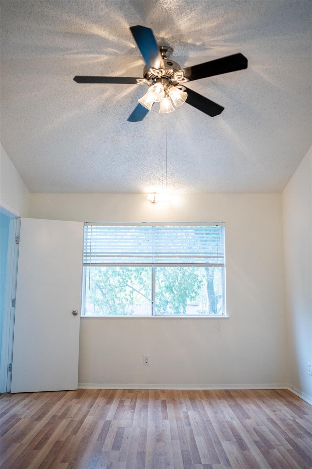 2841 San Gabriel St Property Photo 14