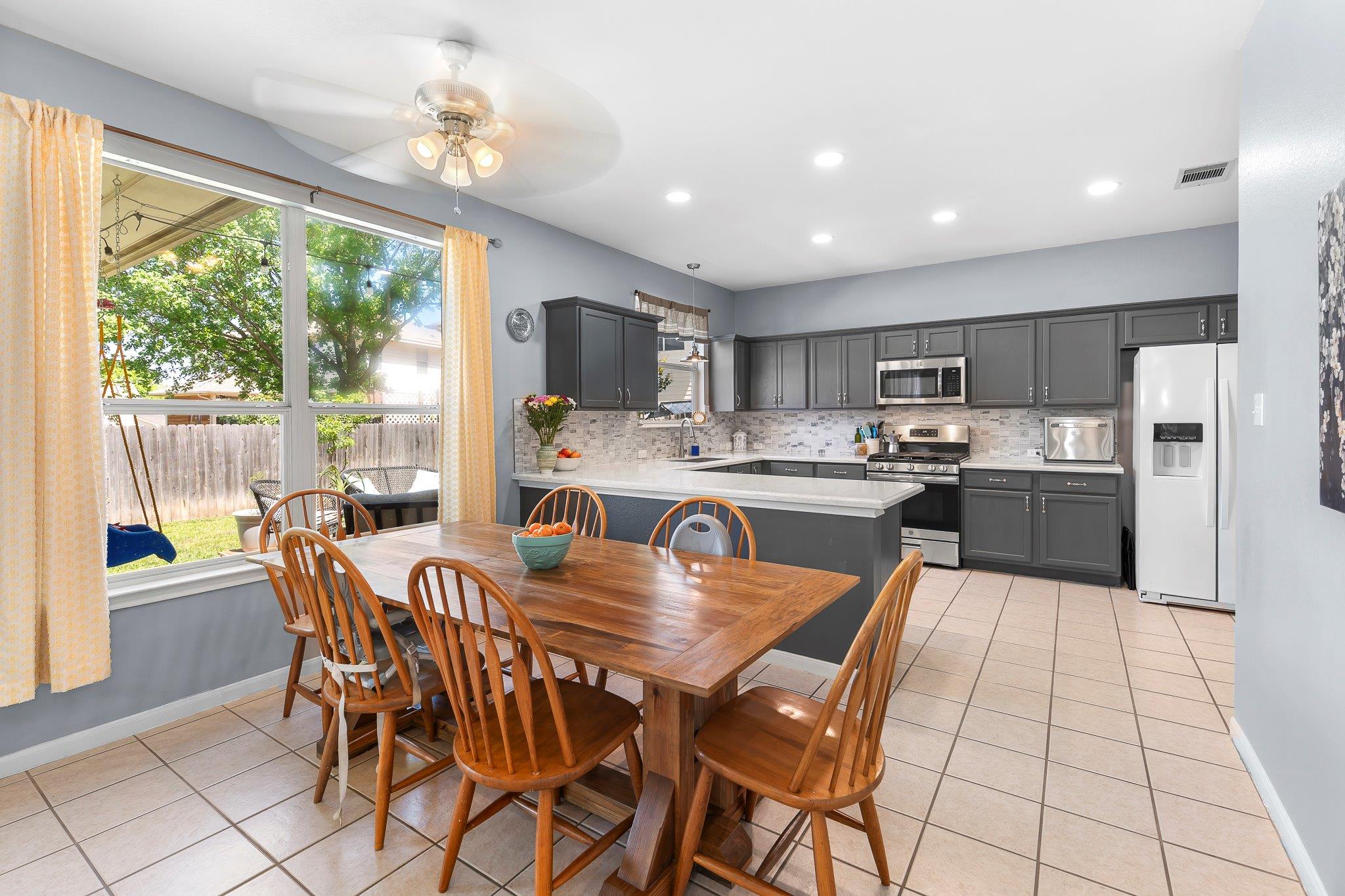 2333 Boulder Run Property Photo 12