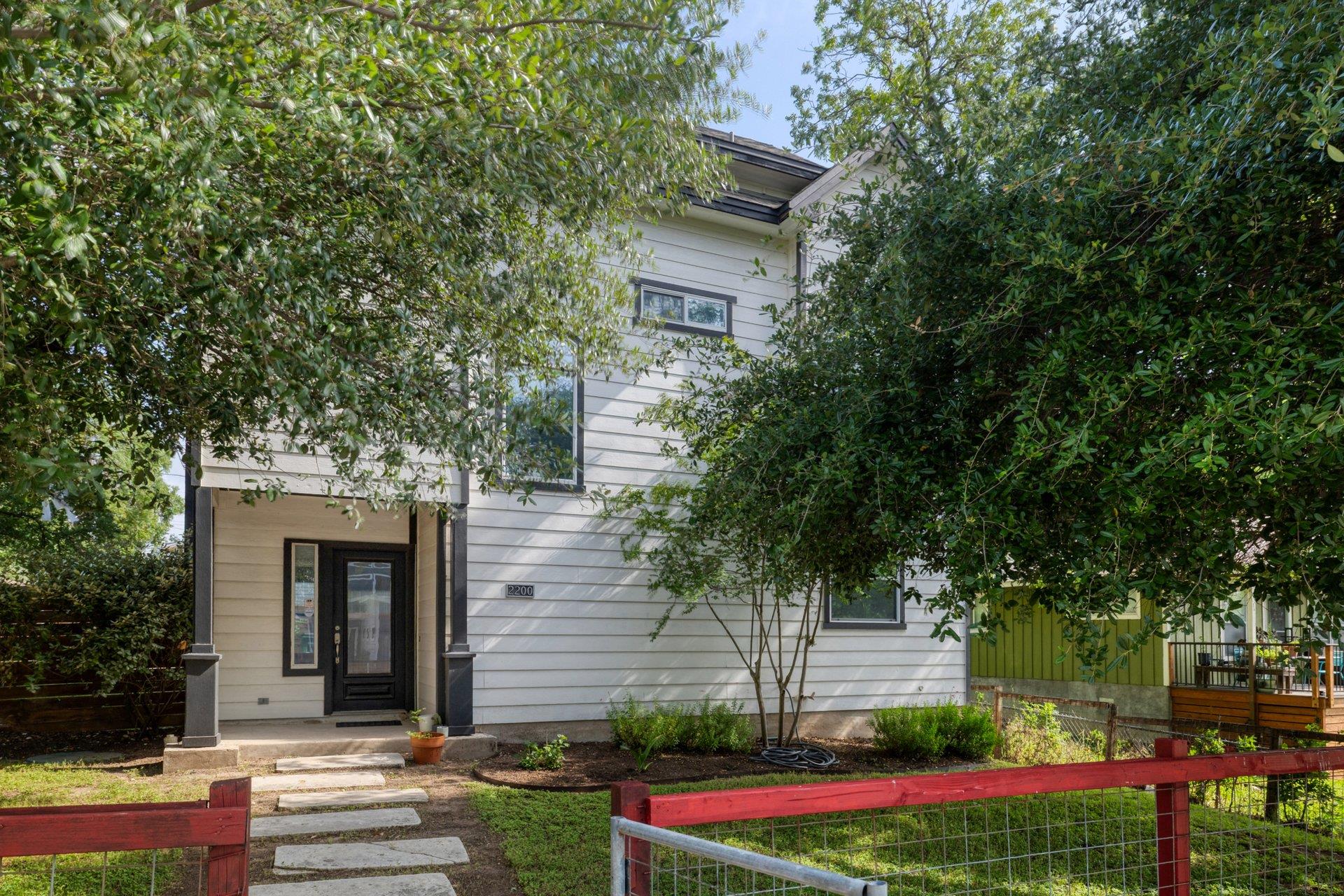 2200 Pennsylvania Ave Property Photo