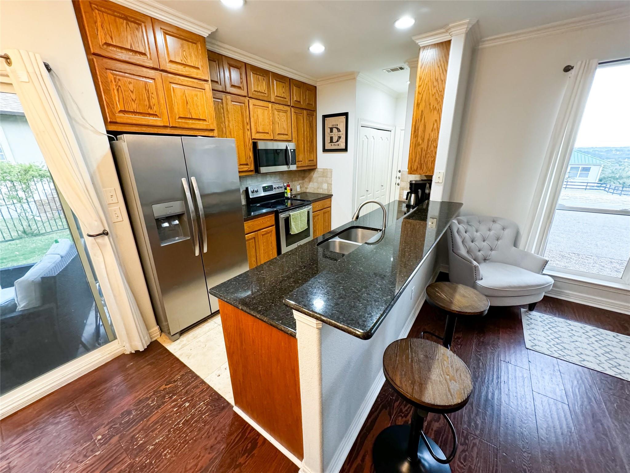 1213 Delsie Dr #b Property Photo 10