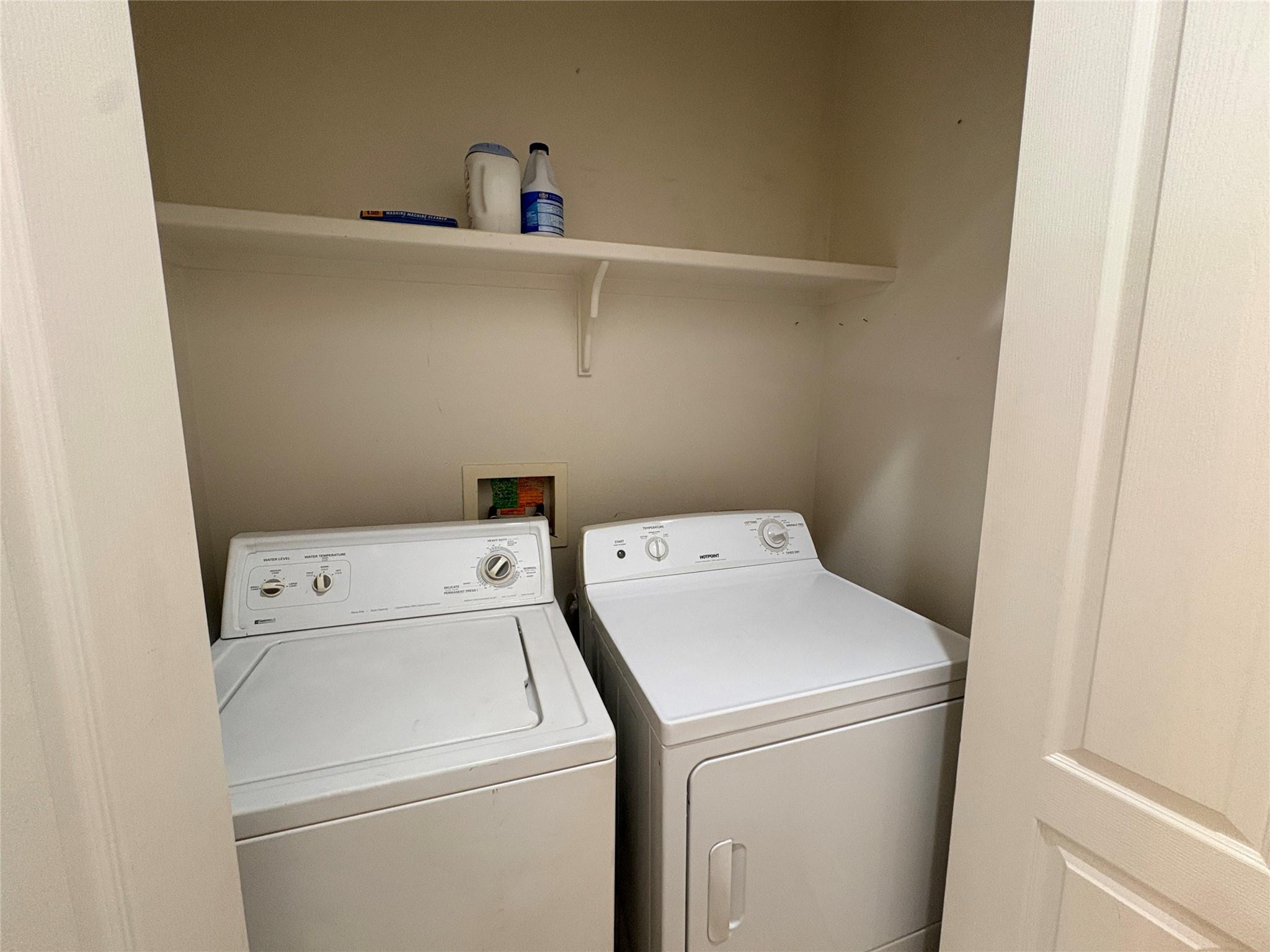 1213 Delsie Dr #b Property Photo 19