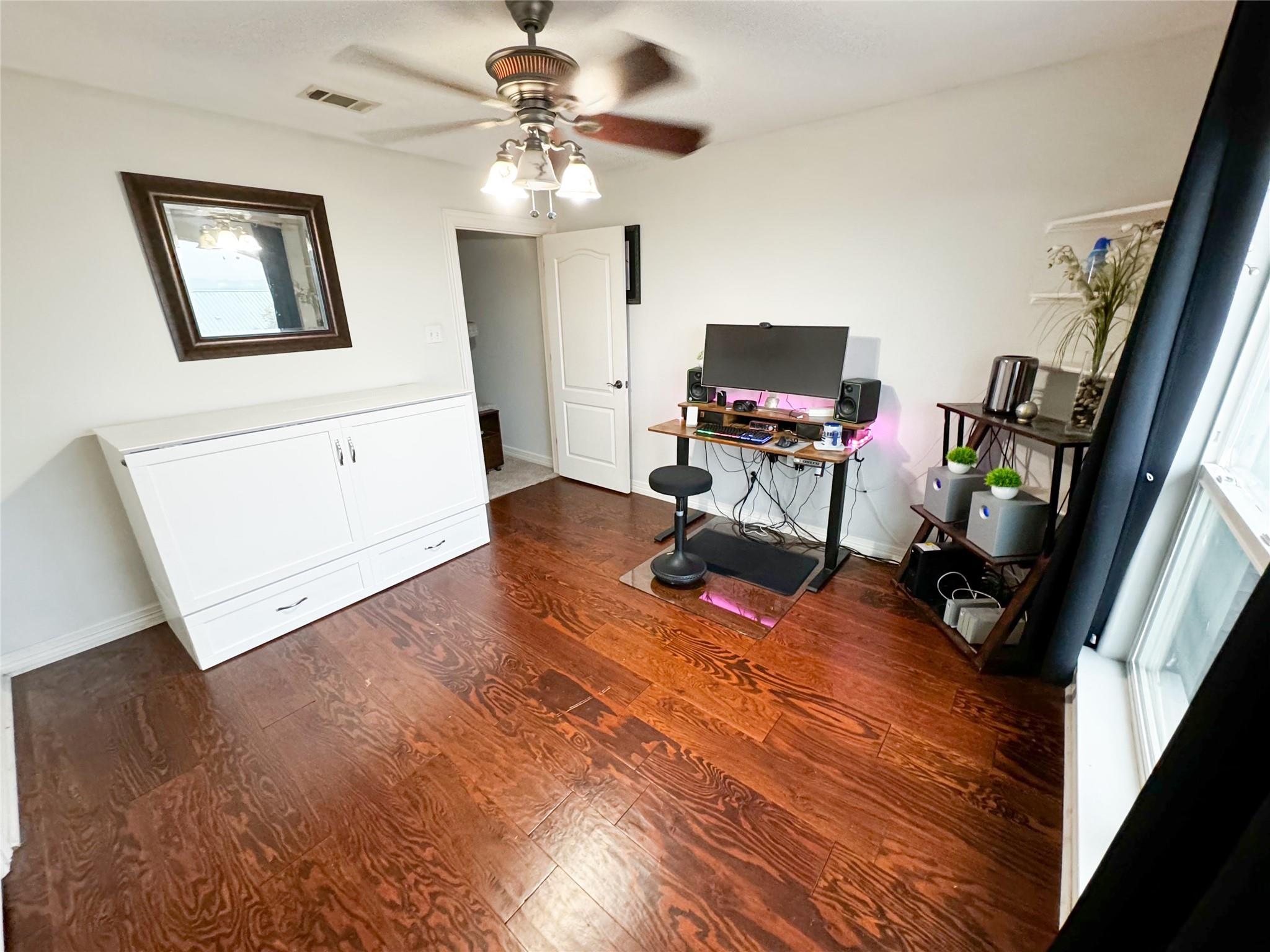 1213 Delsie Dr #b Property Photo 20