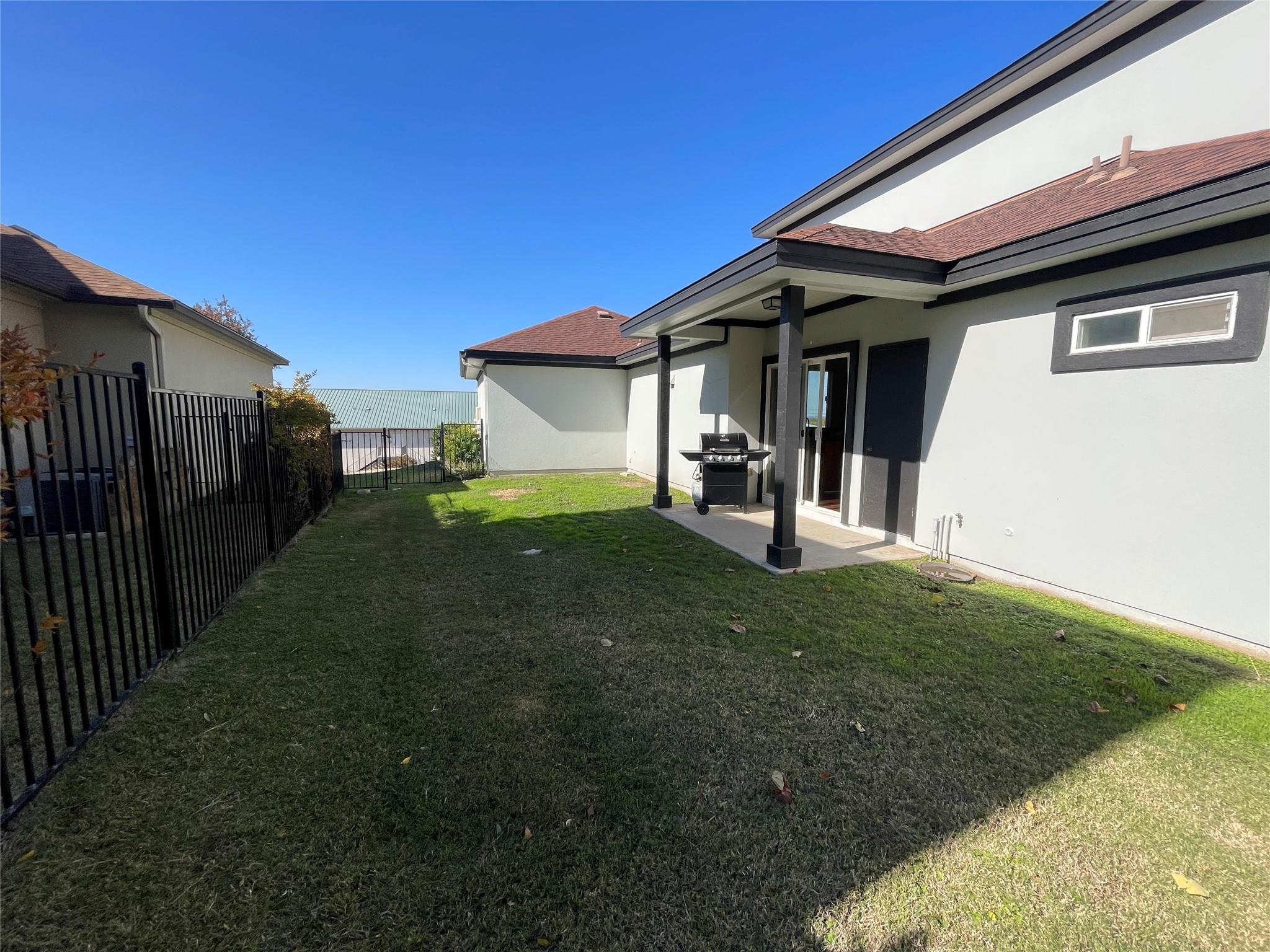 1213 Delsie Dr #b Property Photo 28