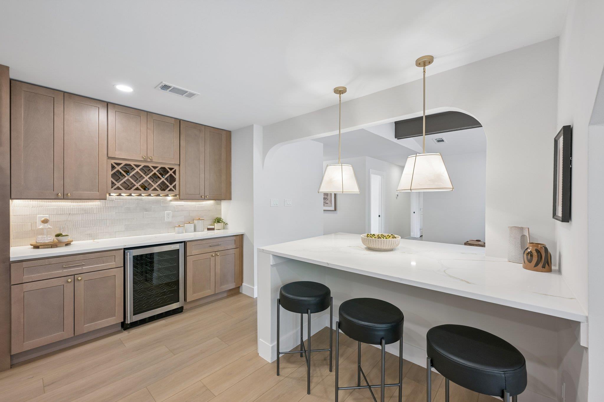 11809 Charing Cross Rd Property Photo 9