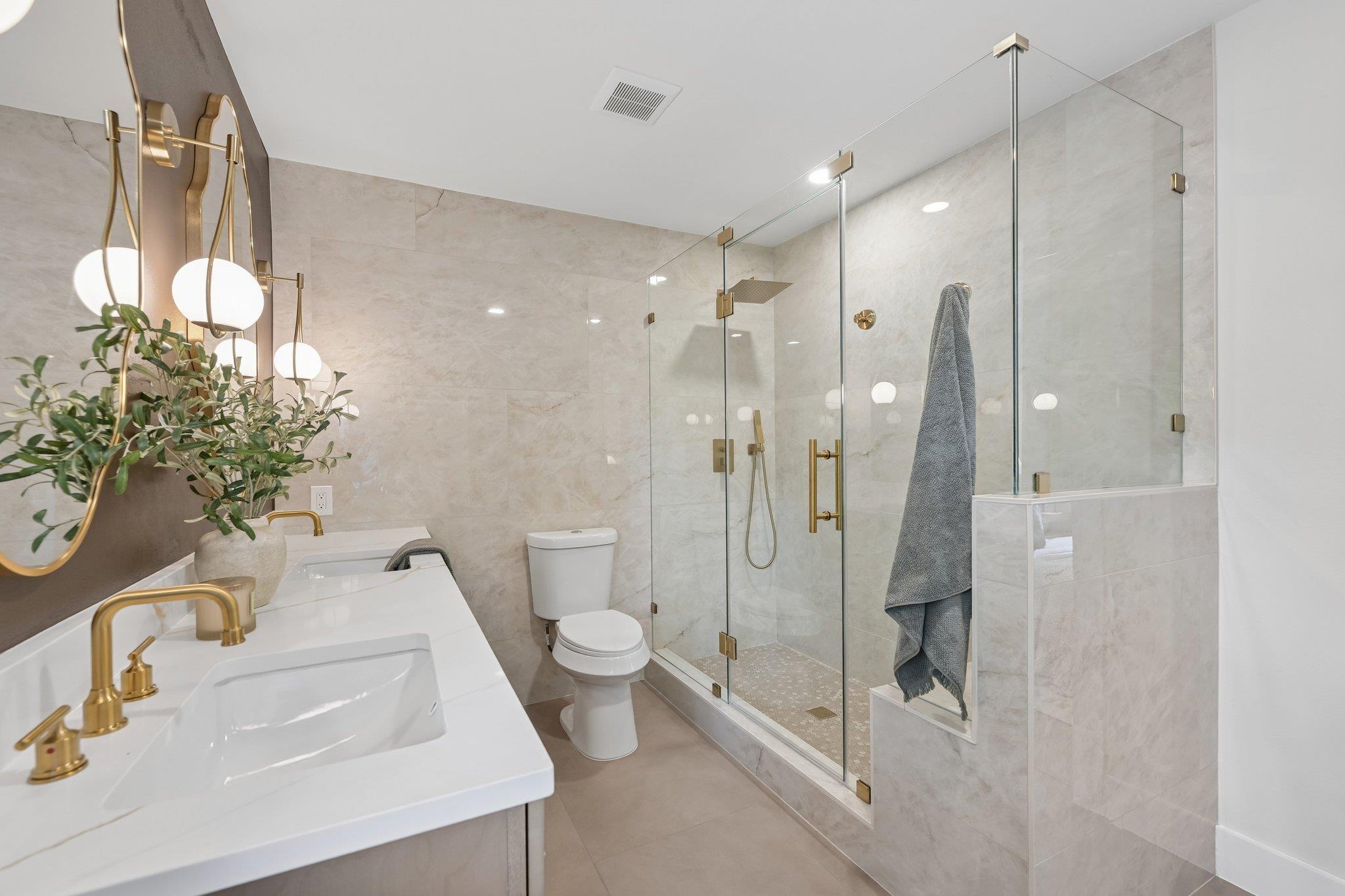 11809 Charing Cross Rd Property Photo 15