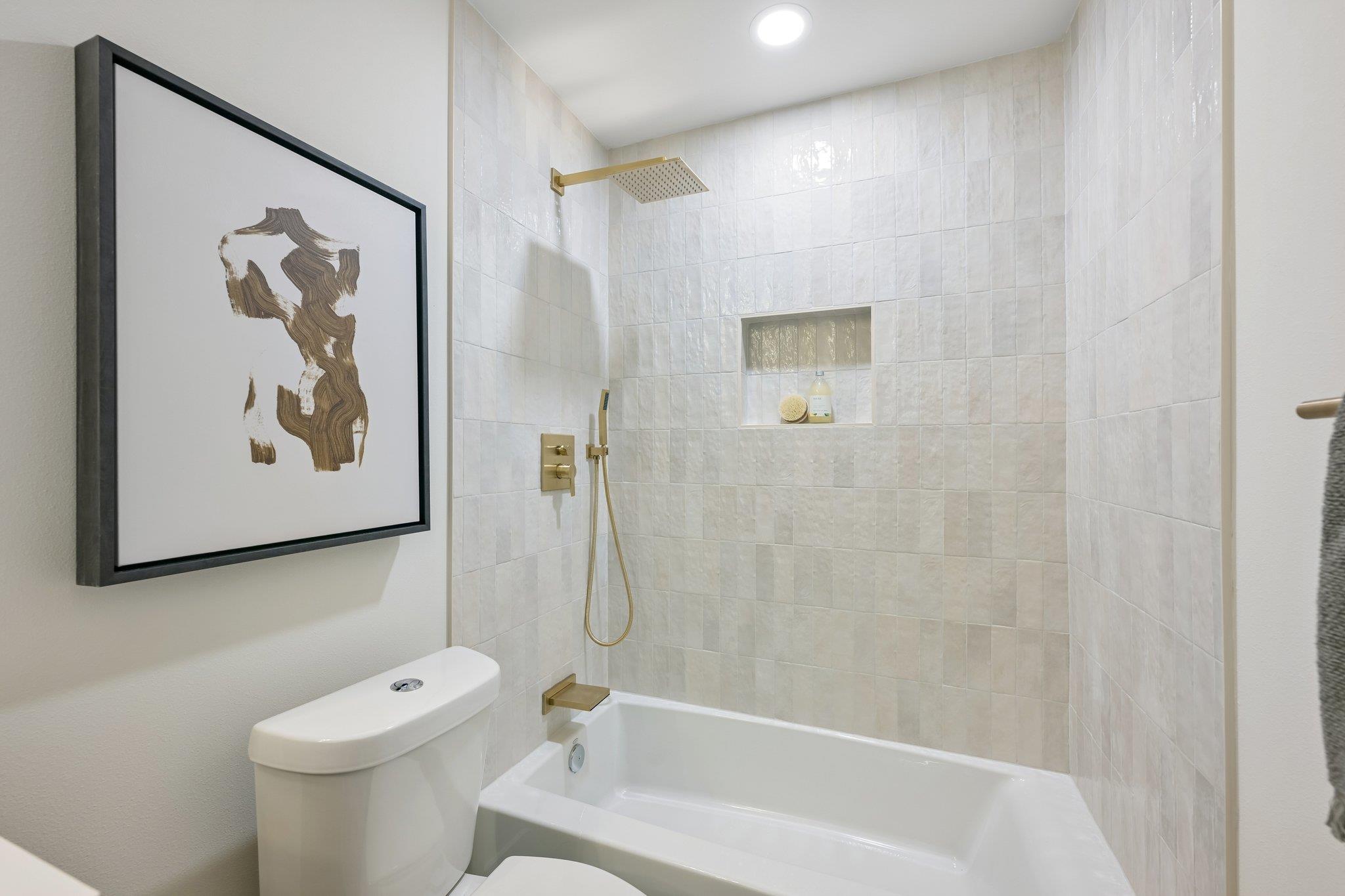 11809 Charing Cross Rd Property Photo 18