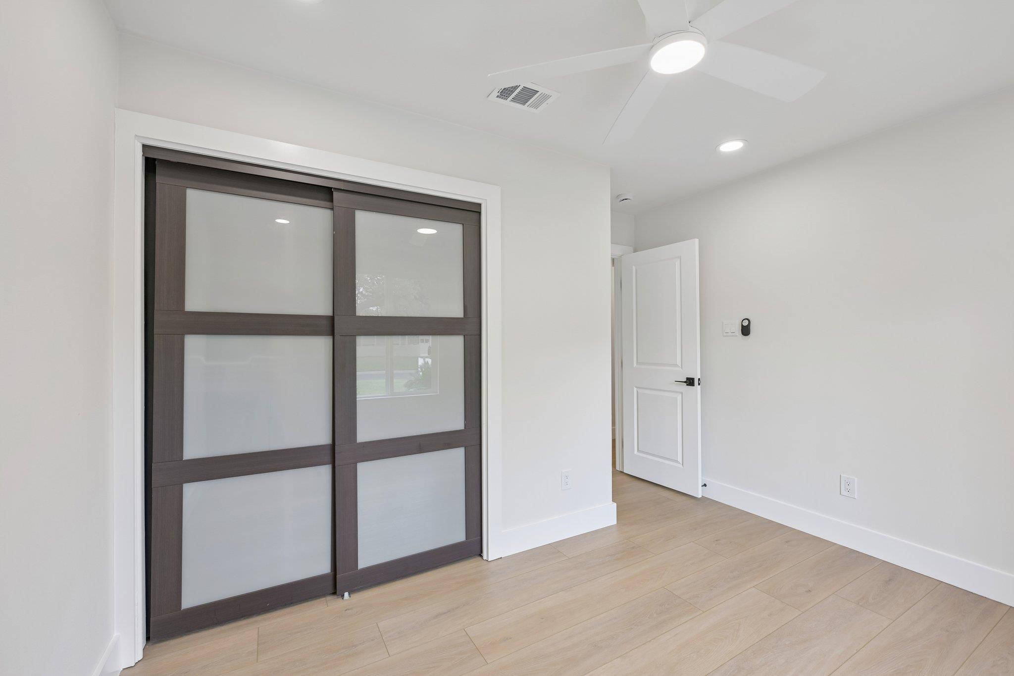11809 Charing Cross Rd Property Photo 22