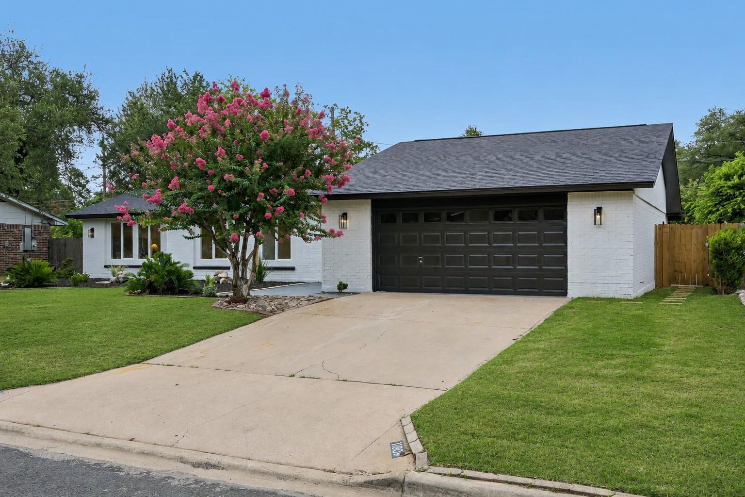 11809 Charing Cross Rd Property Photo 32