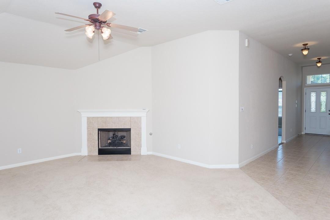 1611 Briar Hill Dr Property Photo 8