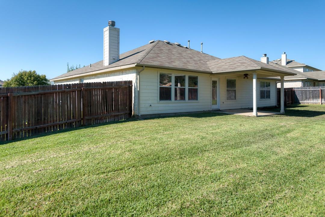 1611 Briar Hill Dr Property Photo 20