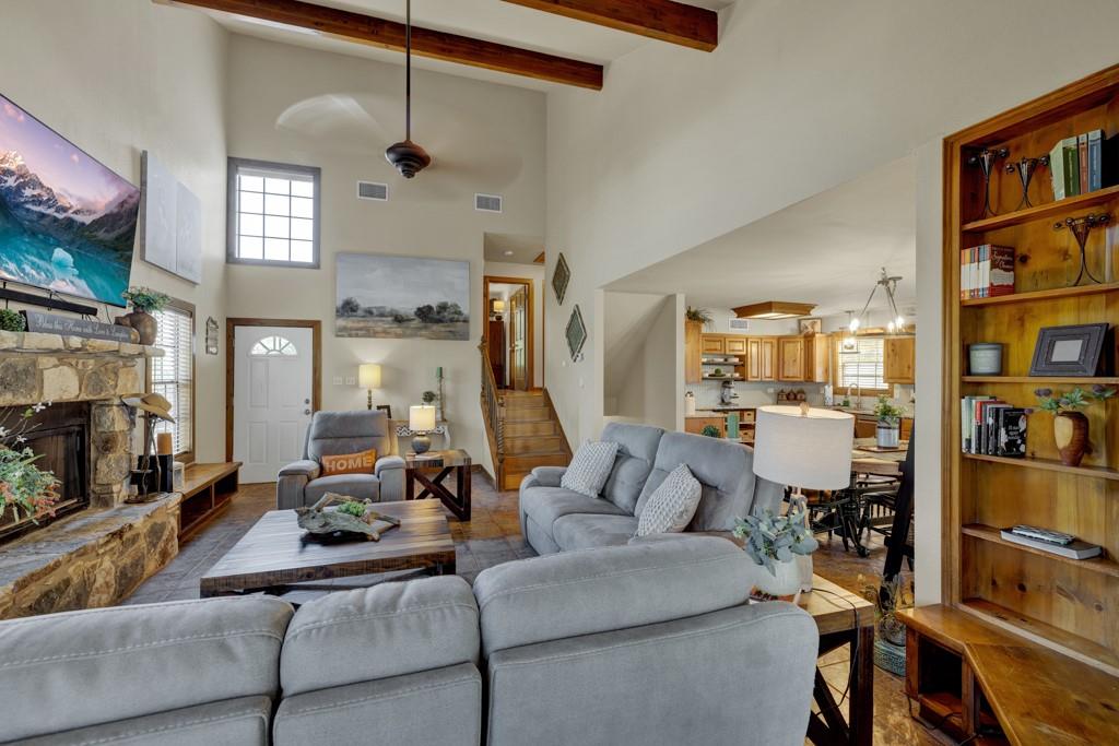 2198 Lakeshore Dr Property Photo 11