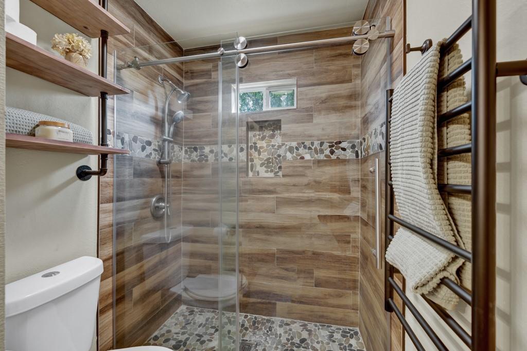 2198 Lakeshore Dr Property Photo 22