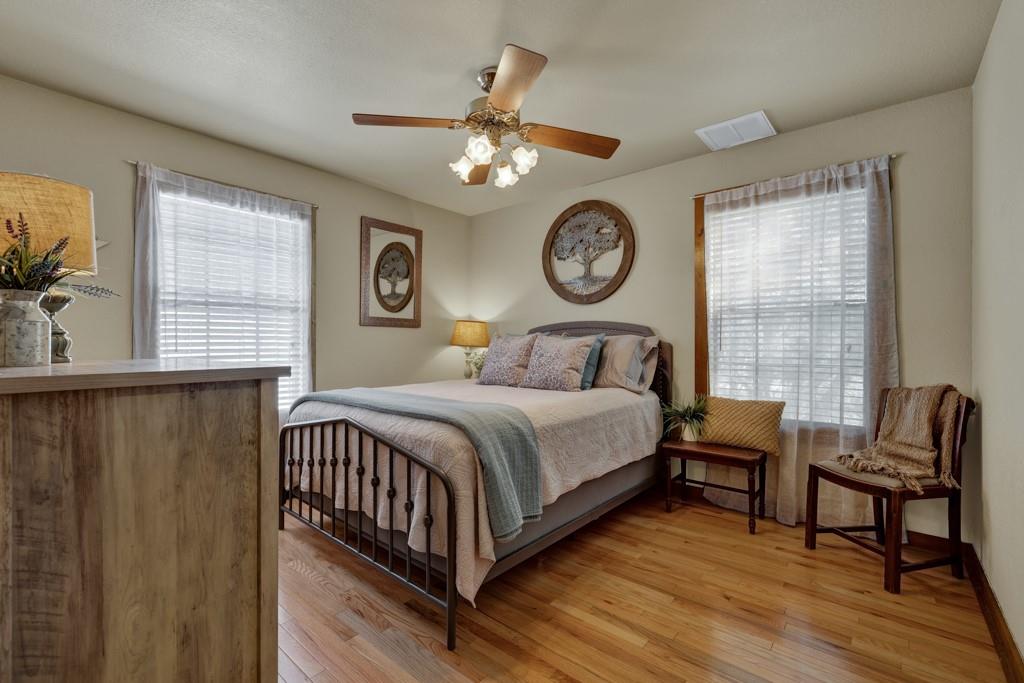 2198 Lakeshore Dr Property Photo 27