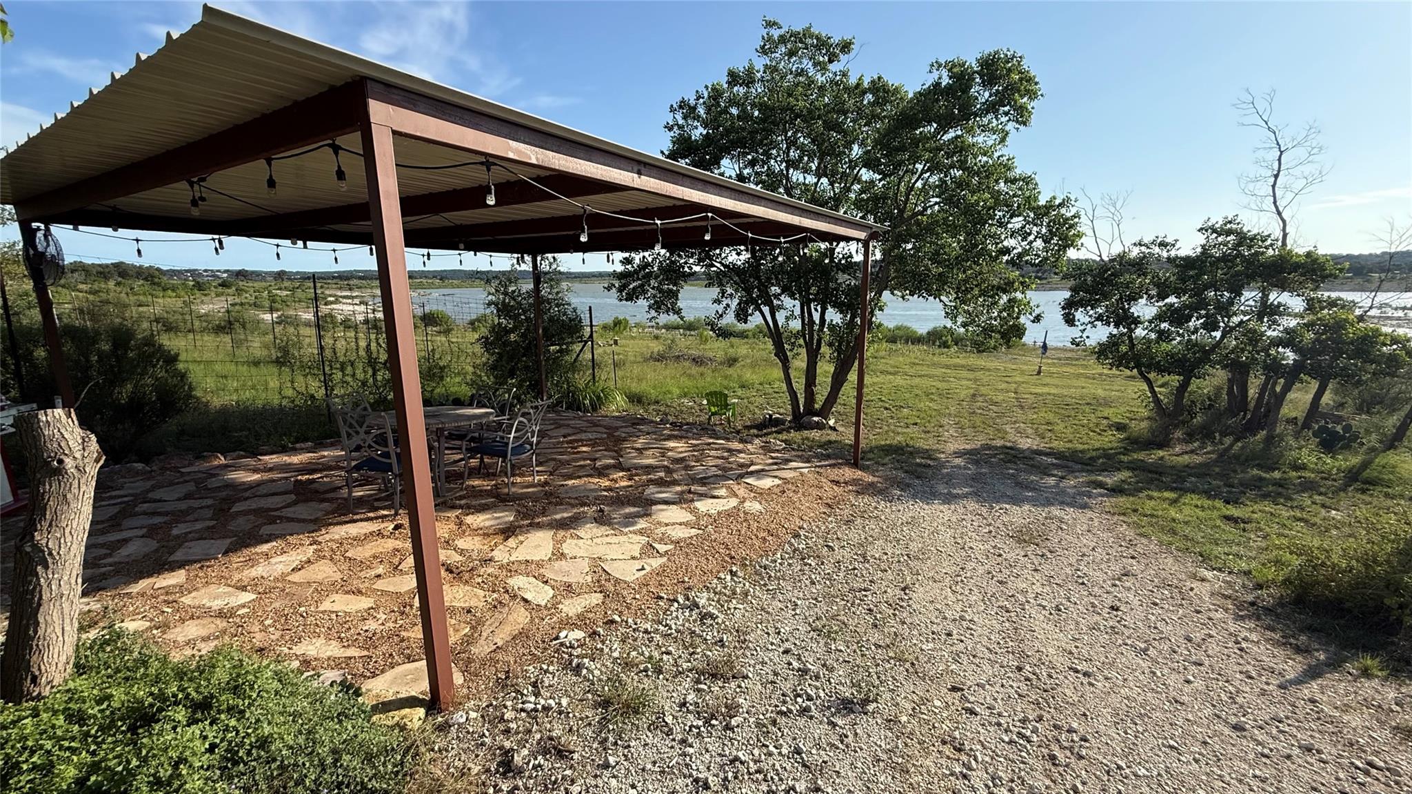 2198 Lakeshore Dr Property Photo 34