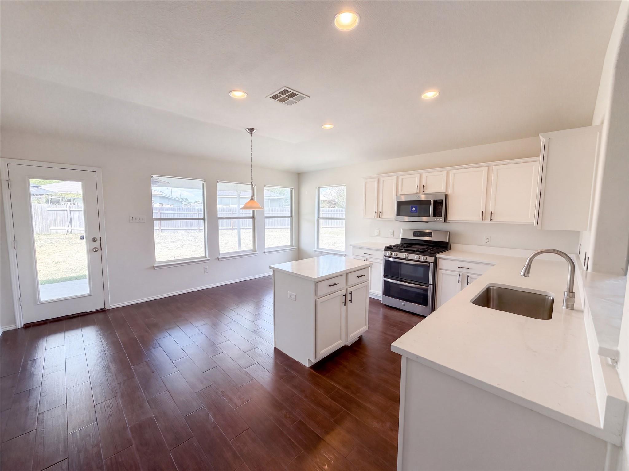 12816 Wooly Bucket Cv Property Photo 8