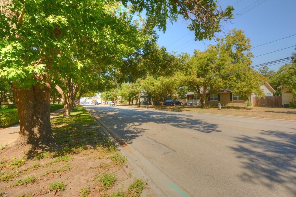 1221-1225 S Austin Ave Property Photo 7